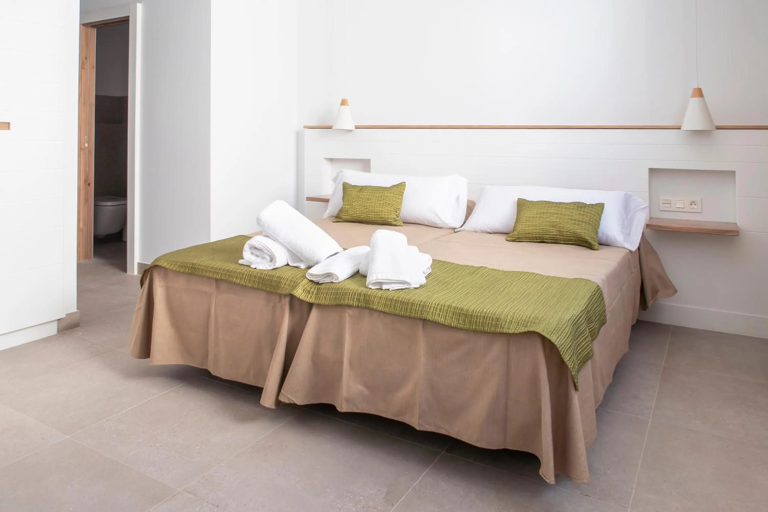 Bedroom, Bed in Hotel Senderos