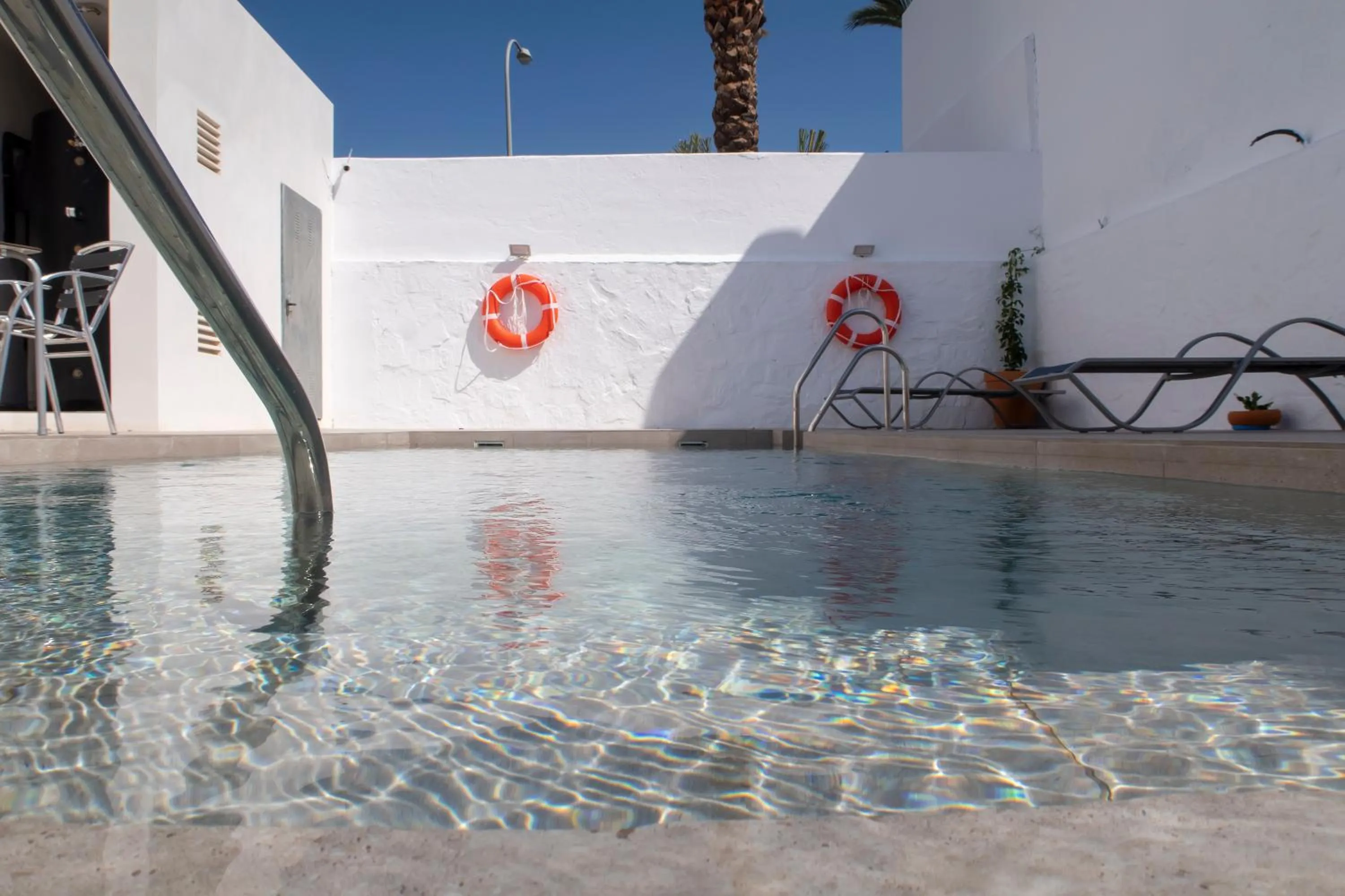 Swimming pool in Hotel Senderos