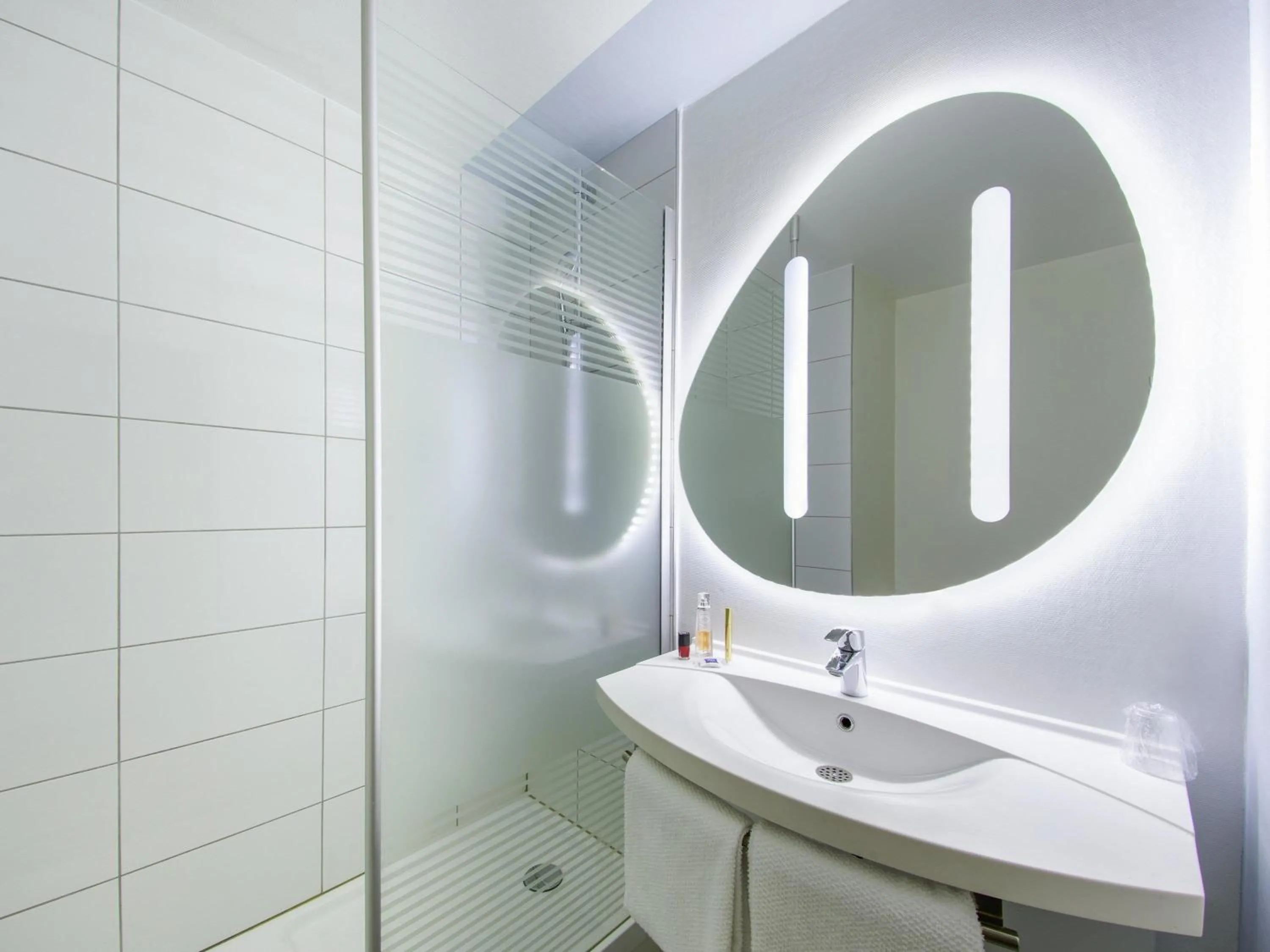 Bedroom in ibis budget Montpellier Sud Près d'Arènes