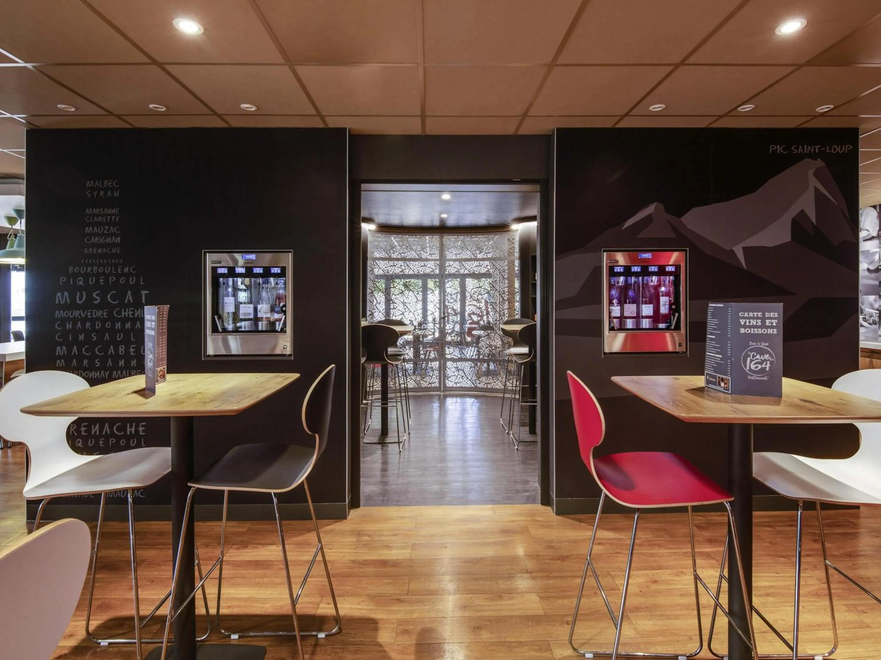 Restaurant/places to eat in ibis budget Montpellier Sud Près d'Arènes