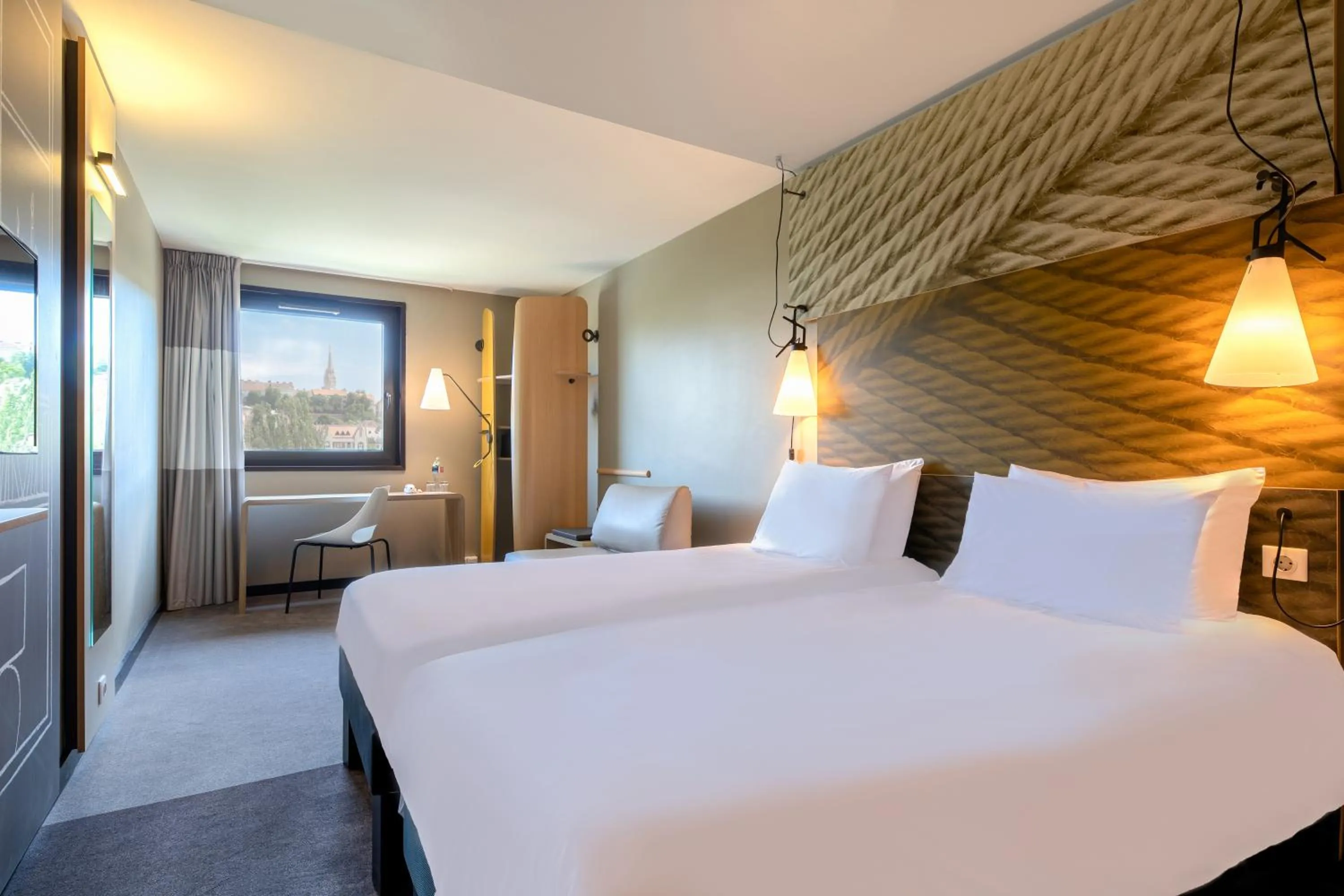 Bed in ibis Budapest Castle Hill