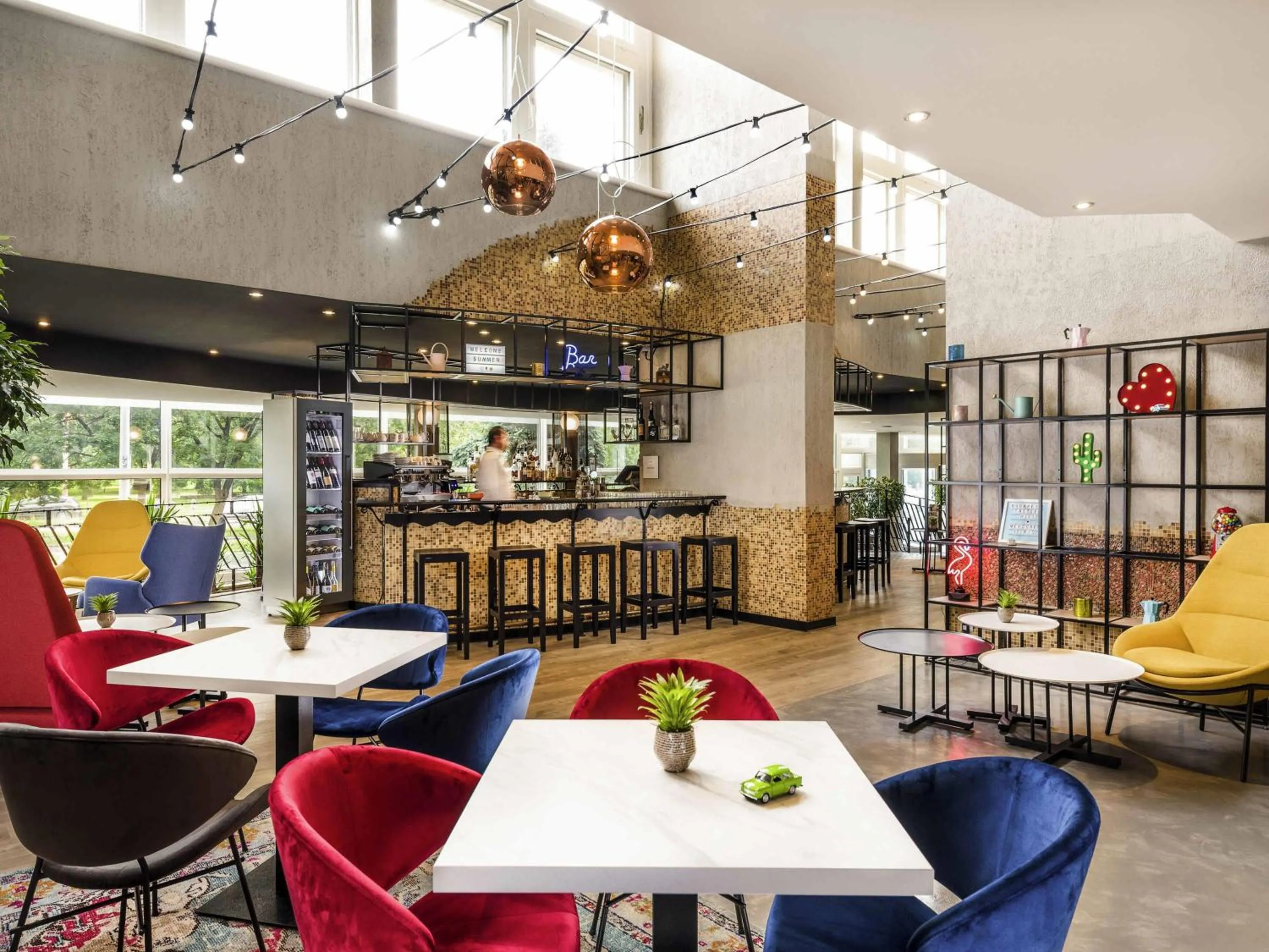 Lounge or bar in ibis Budapest Castle Hill