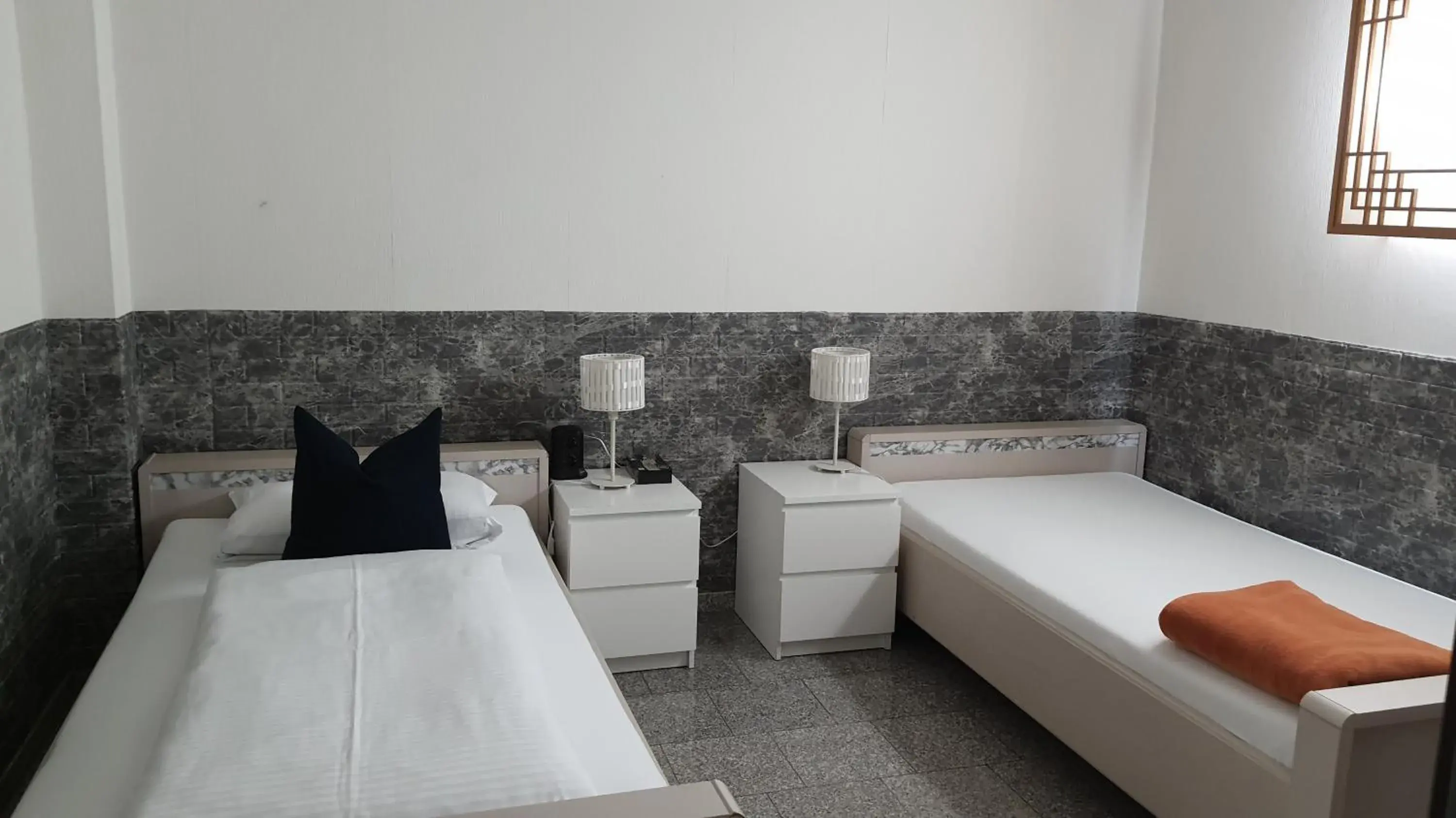 Twin Room in Hotel Ko Twin Room in Hotel Ko