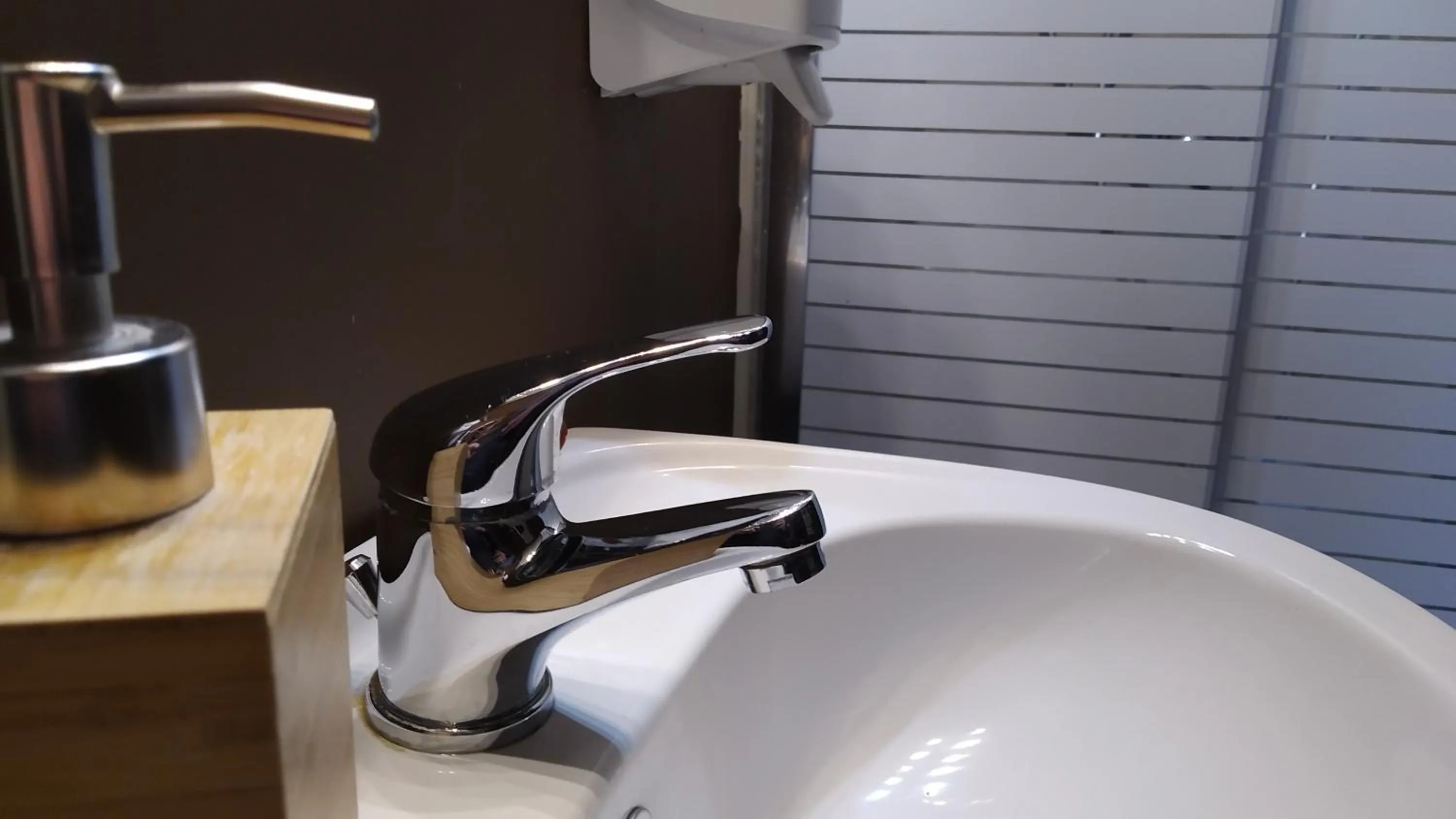 Shower in CconfortHotels R&B Dolci Emozioni