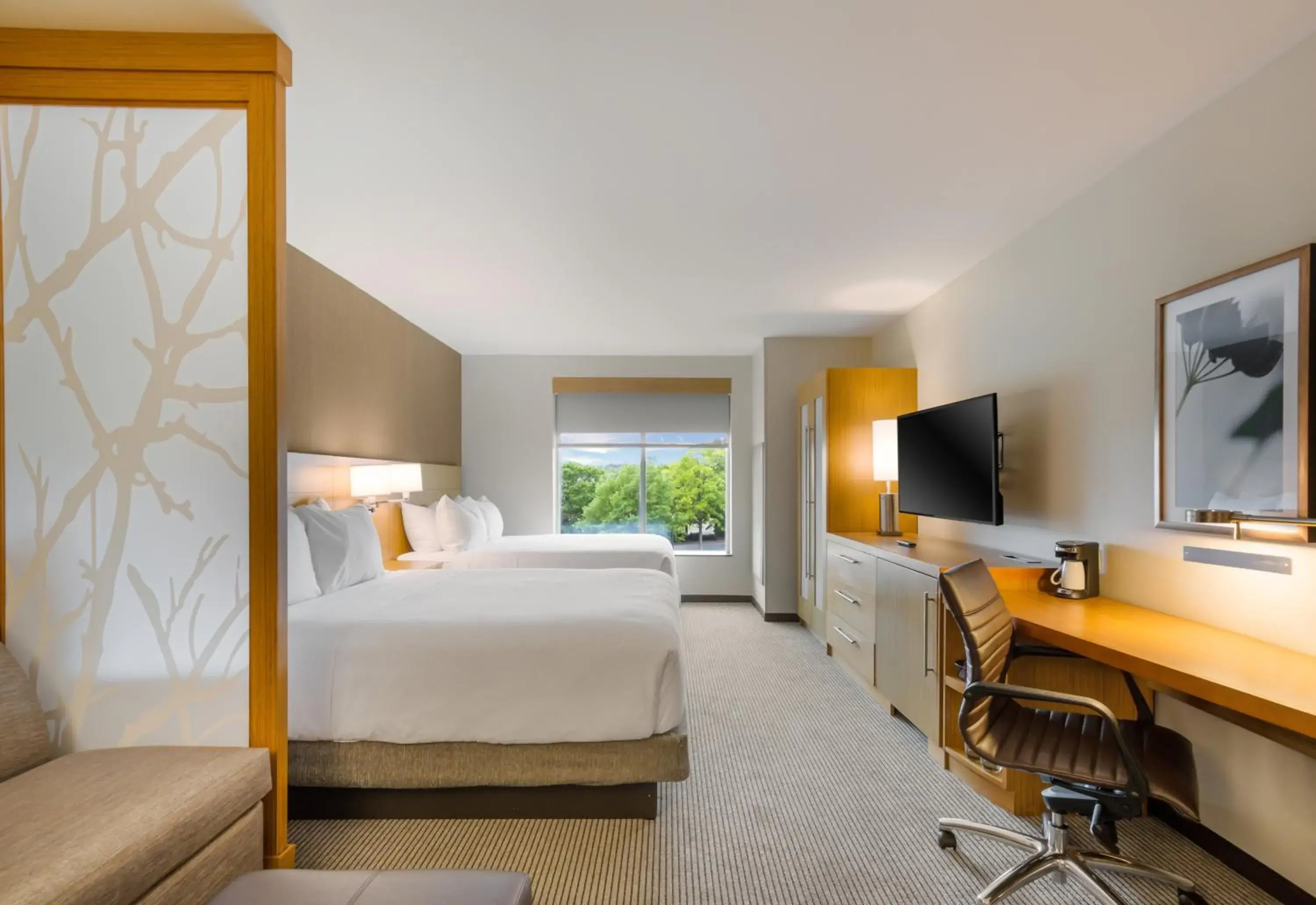 Queen Room with Two Queen Beds in Hyatt Place Hampton Convention Center Queen Room with Two Queen Beds in Hyatt Place Hampton Convention Center