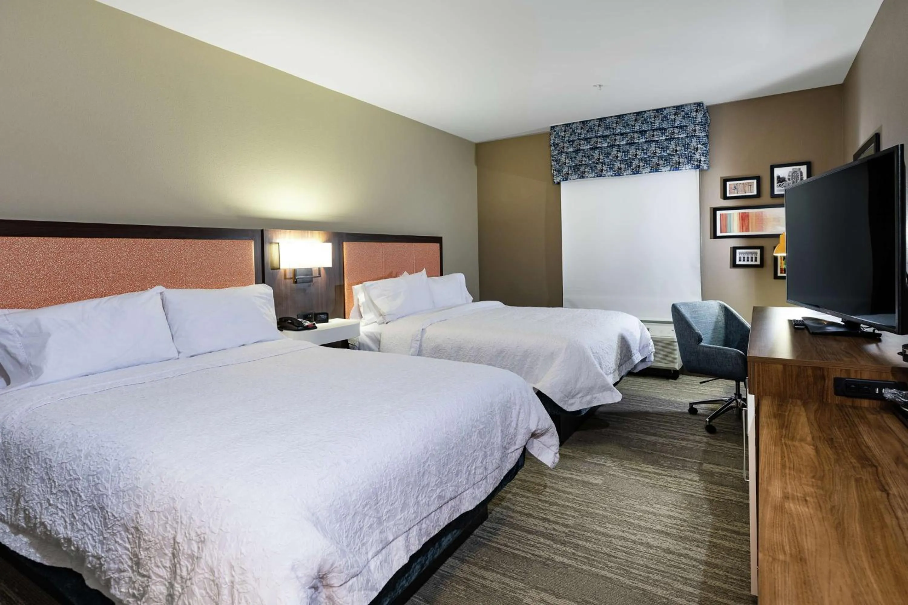 Bedroom, Bed in Hampton Inn & Suites By Hilton-Columbia Killian Road