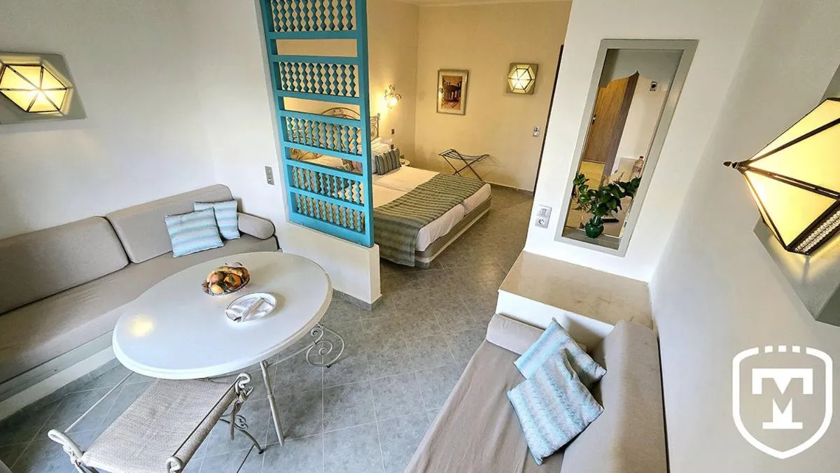 Bed in Hotel La Residence Hammamet