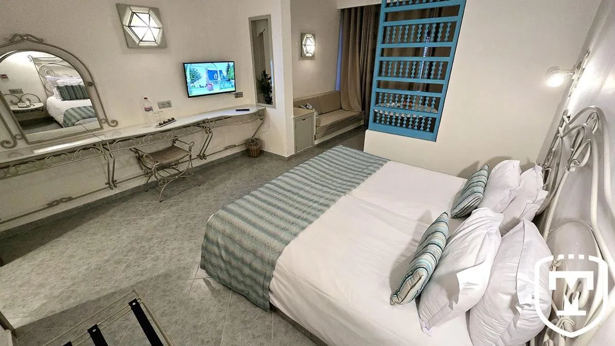 Bed in Hotel La Residence Hammamet