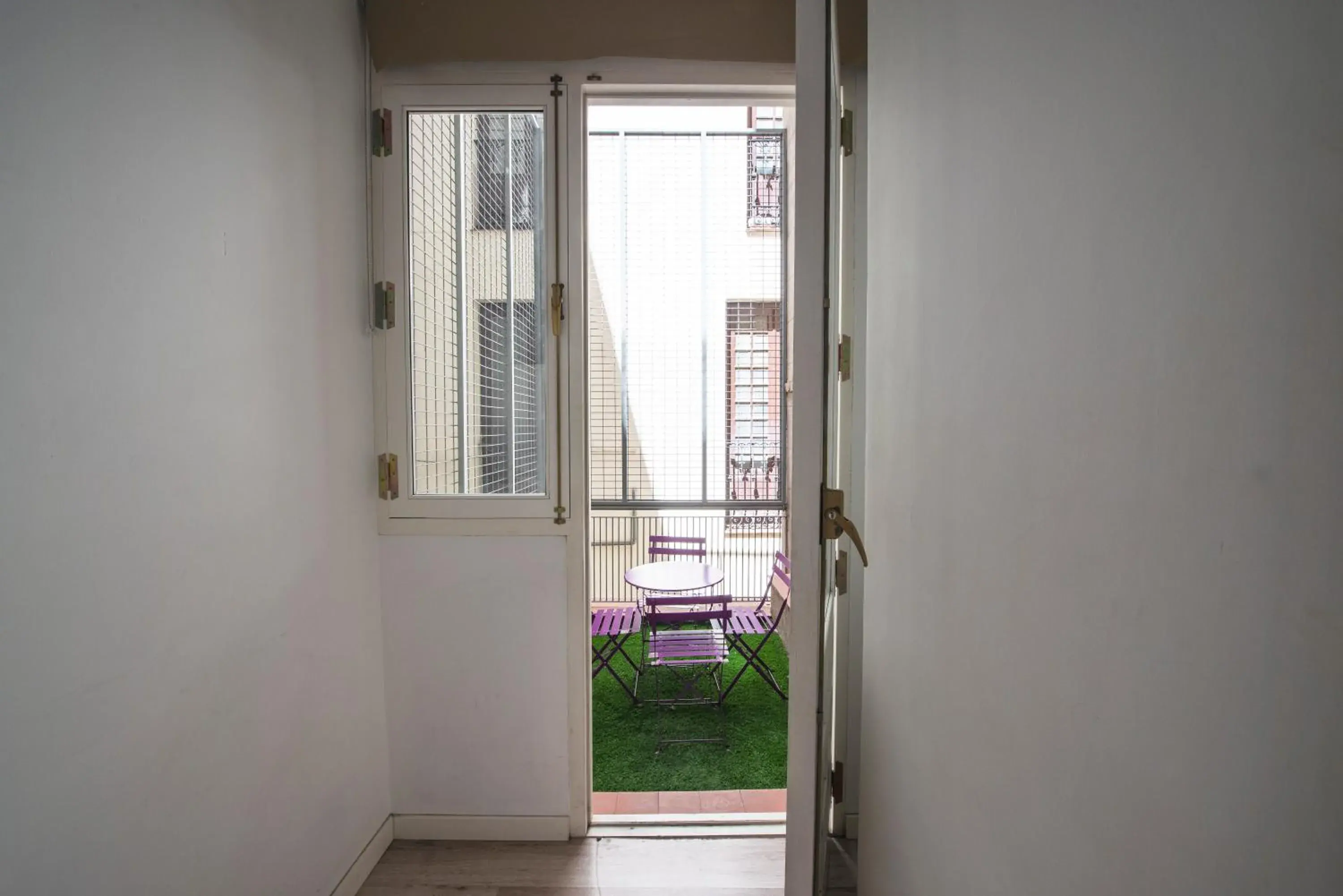 Bed in 4-Bed Female Dormitory Room Shared Bathroom in Safestay Madrid Central Bed in 4-Bed Female Dormitory Room Shared Bathroom in Safestay Madrid Central