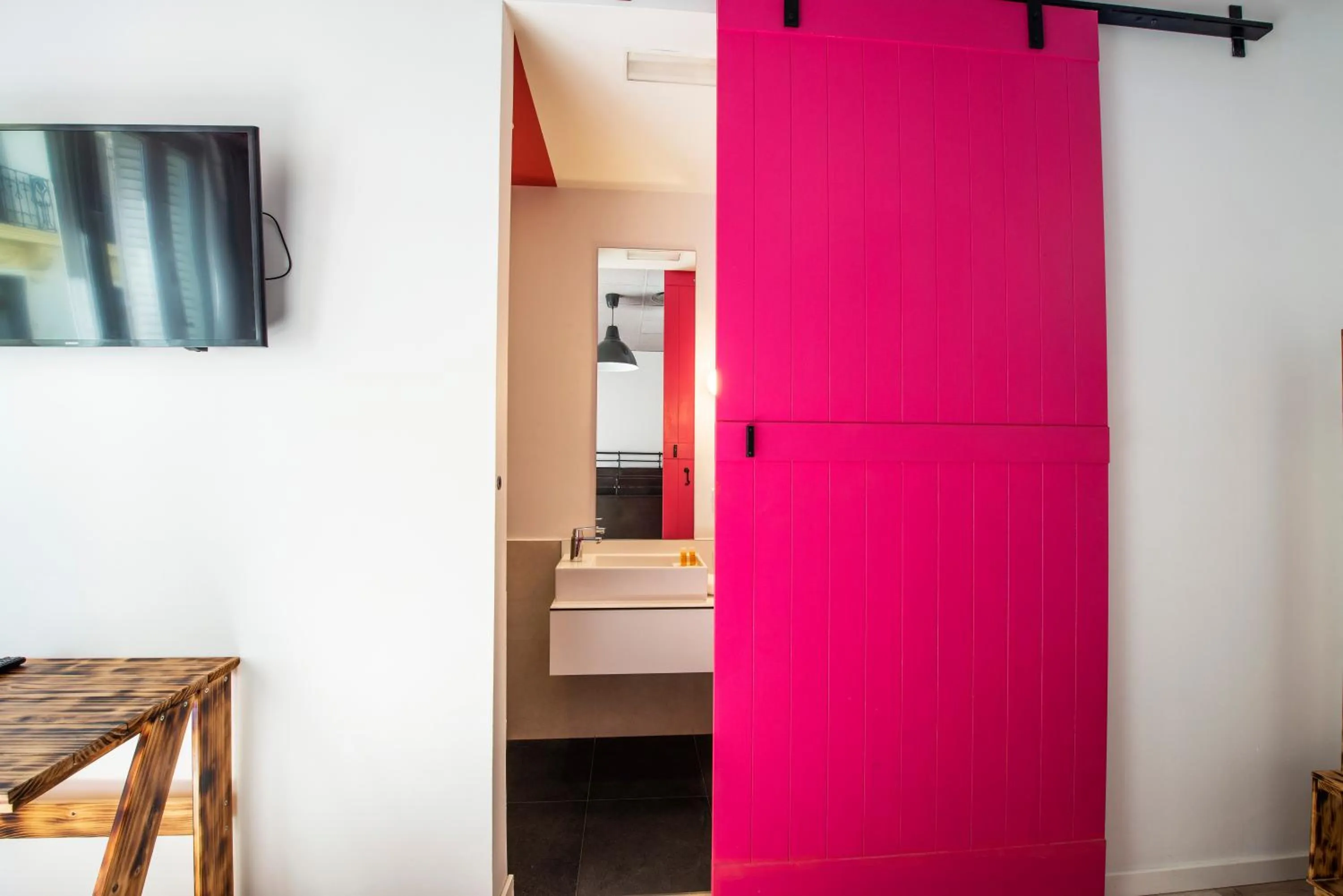 Bathroom in Safestay Madrid Central