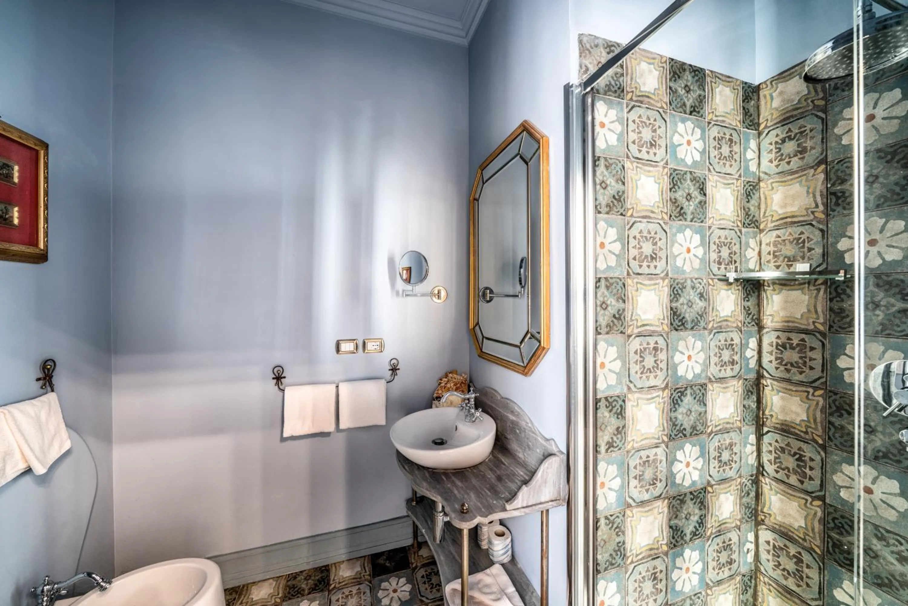 Shower in Navona Grand Suite