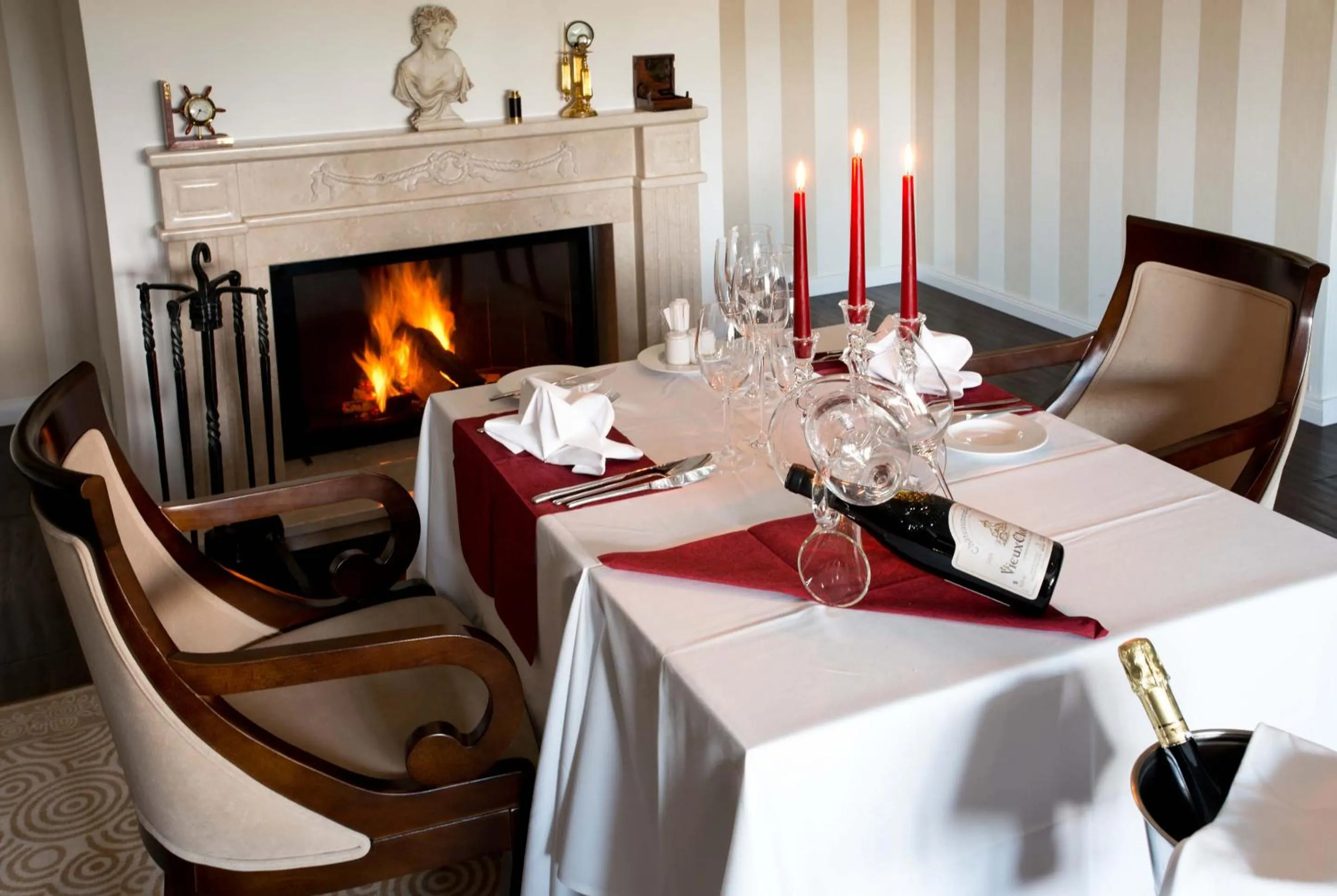 Seating area in Hotel Elizabeth