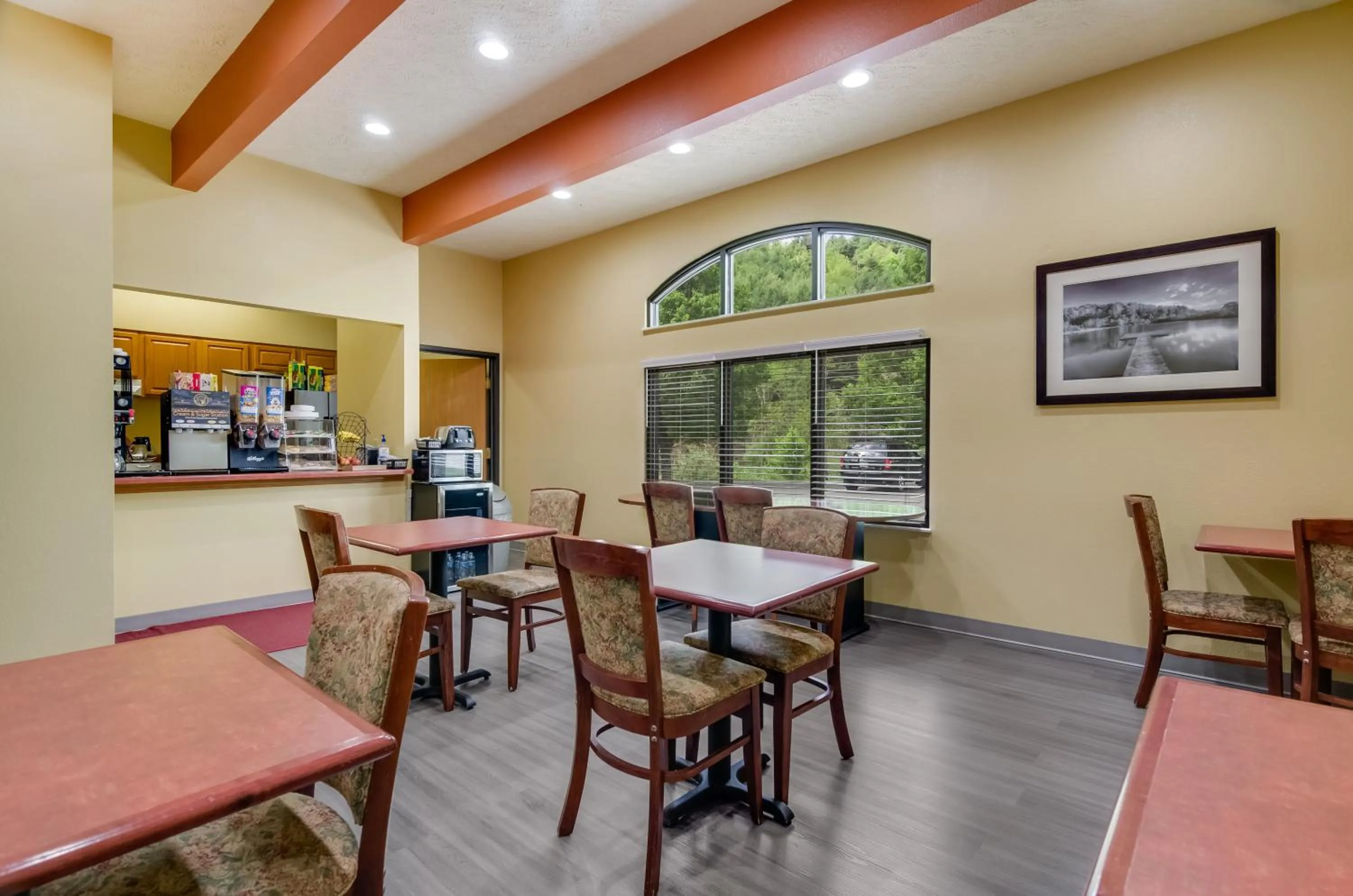 Americas Best Value Inn & Suites Independence VA