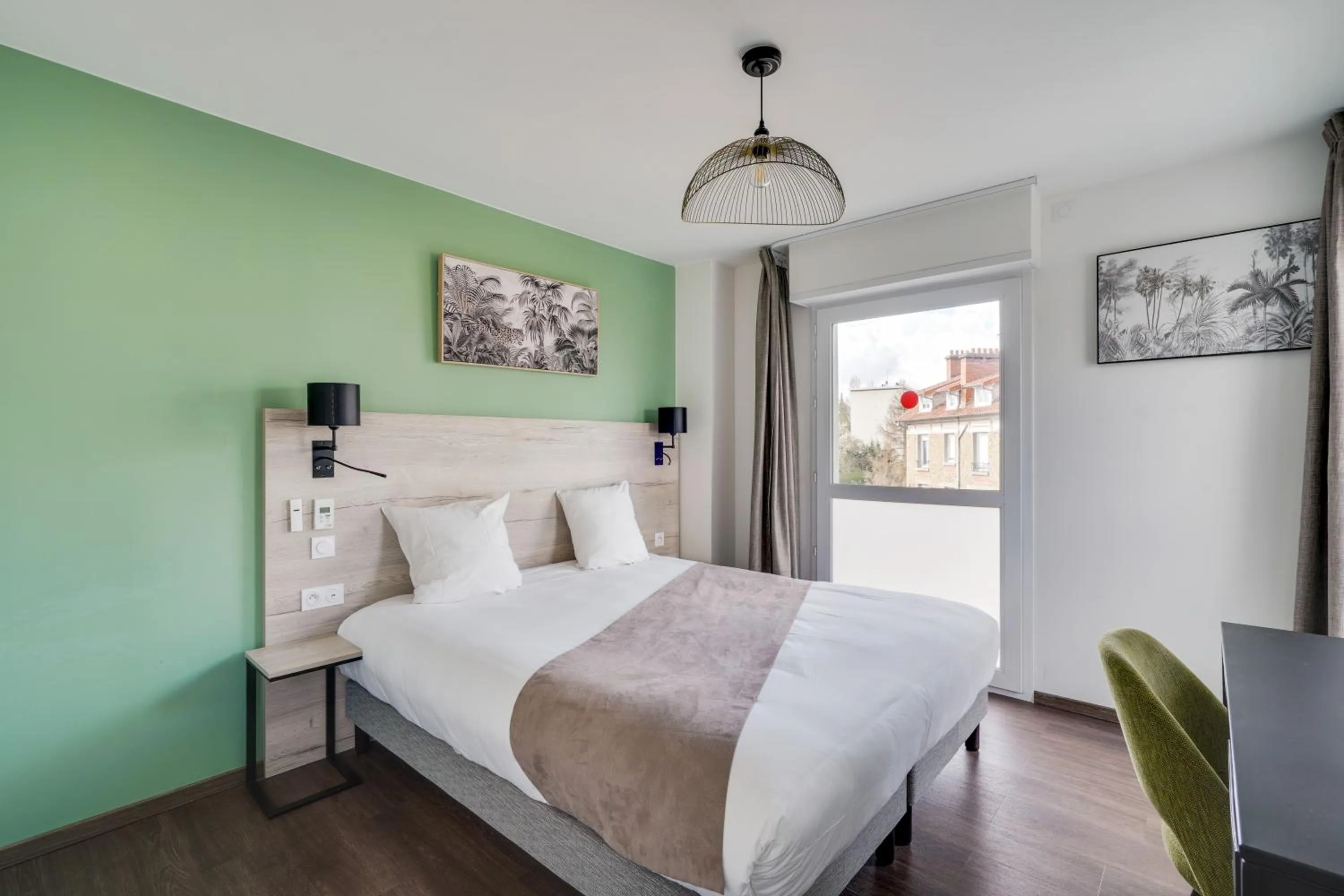 Bed in All Suites Appart Hôtel - Palaiseau - Massy TGV