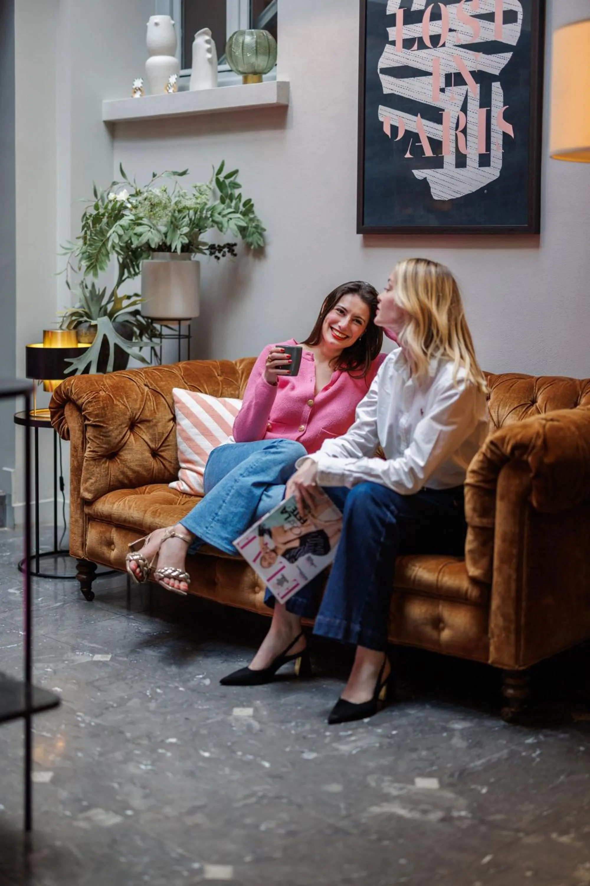 Living room in Maison ELLE Paris
