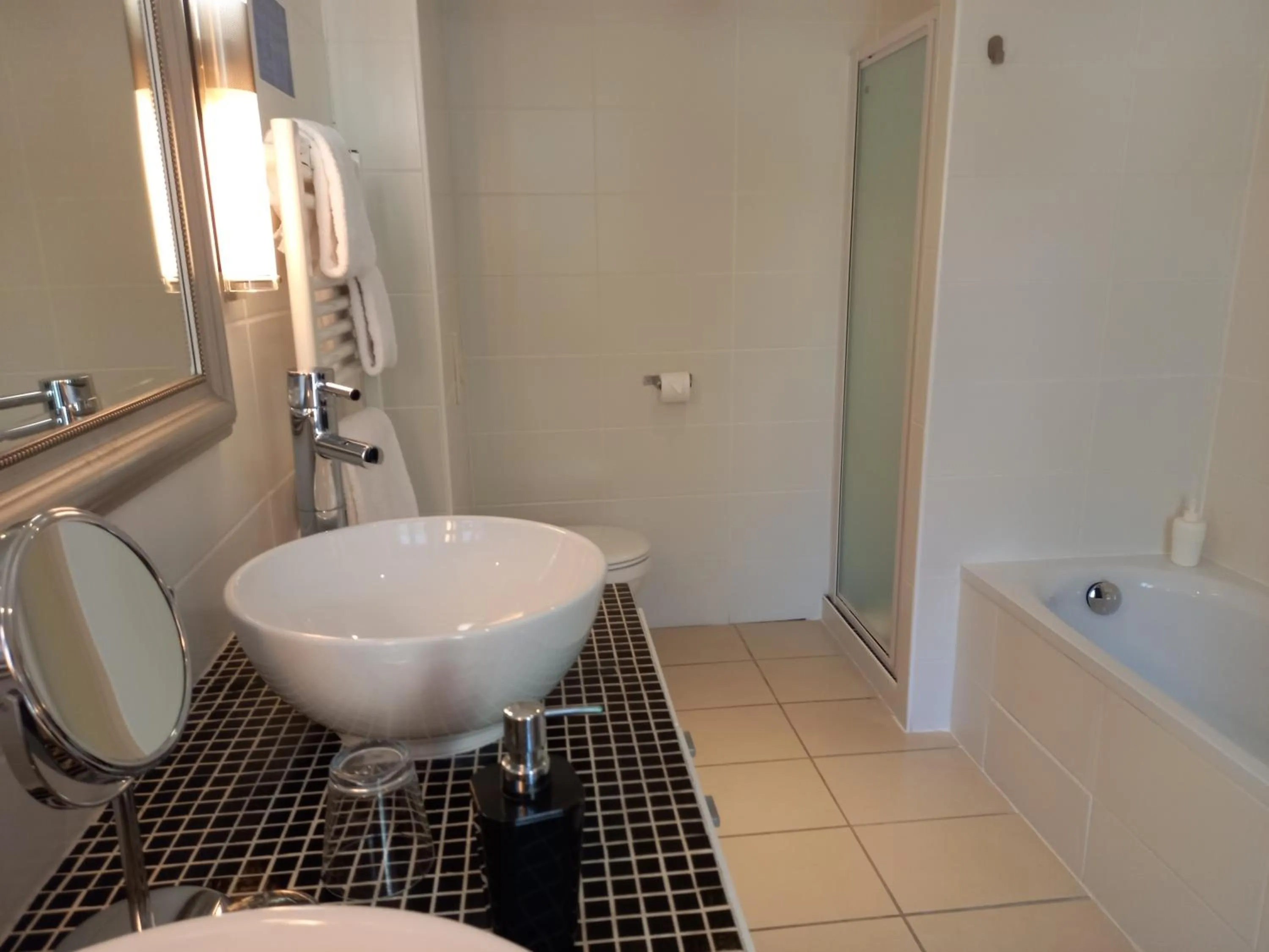 Bedroom in Hôtel Restaurant Notre Dame