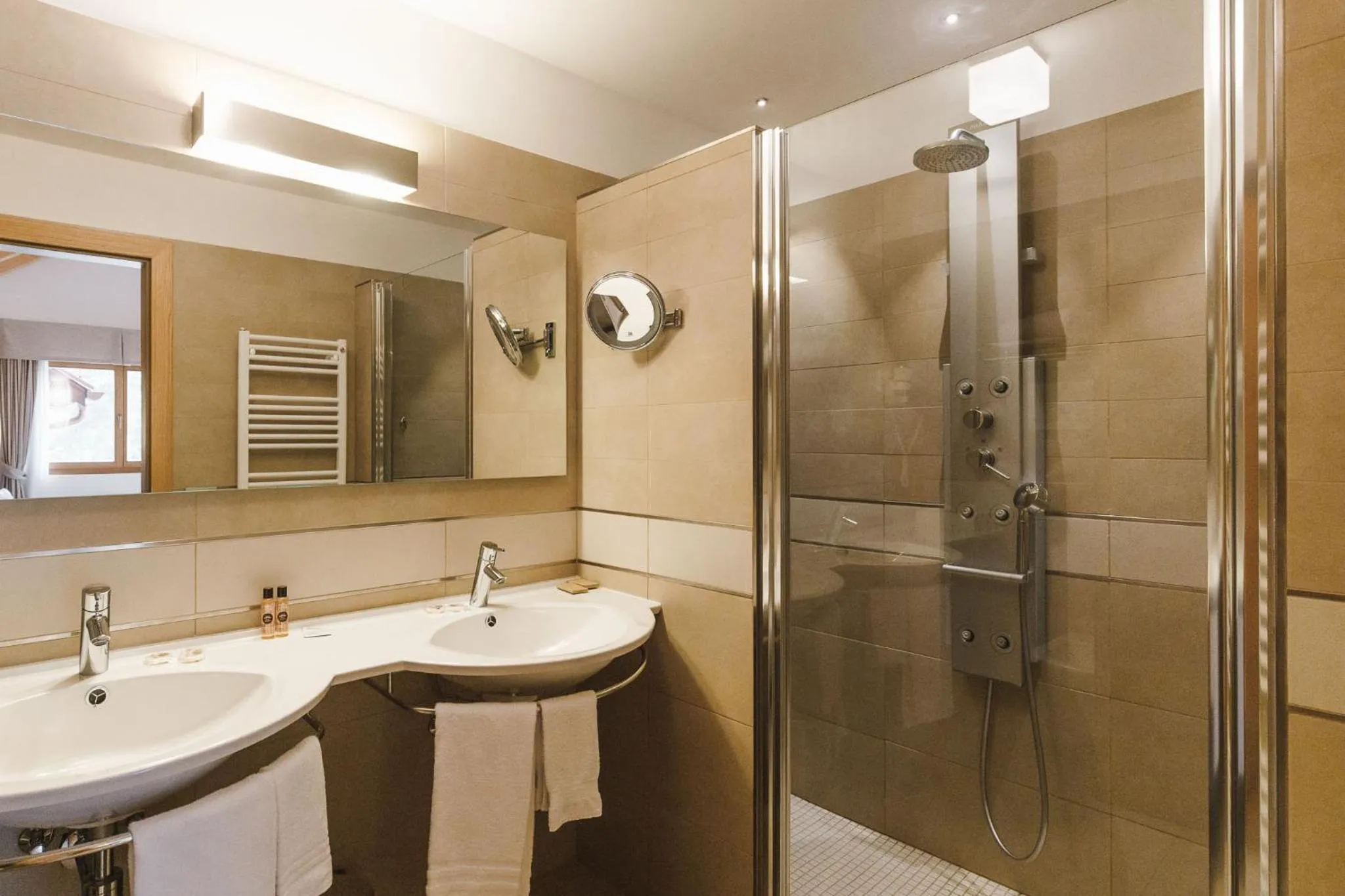 Bathroom in Sayonara Nature & Wellness Hotel