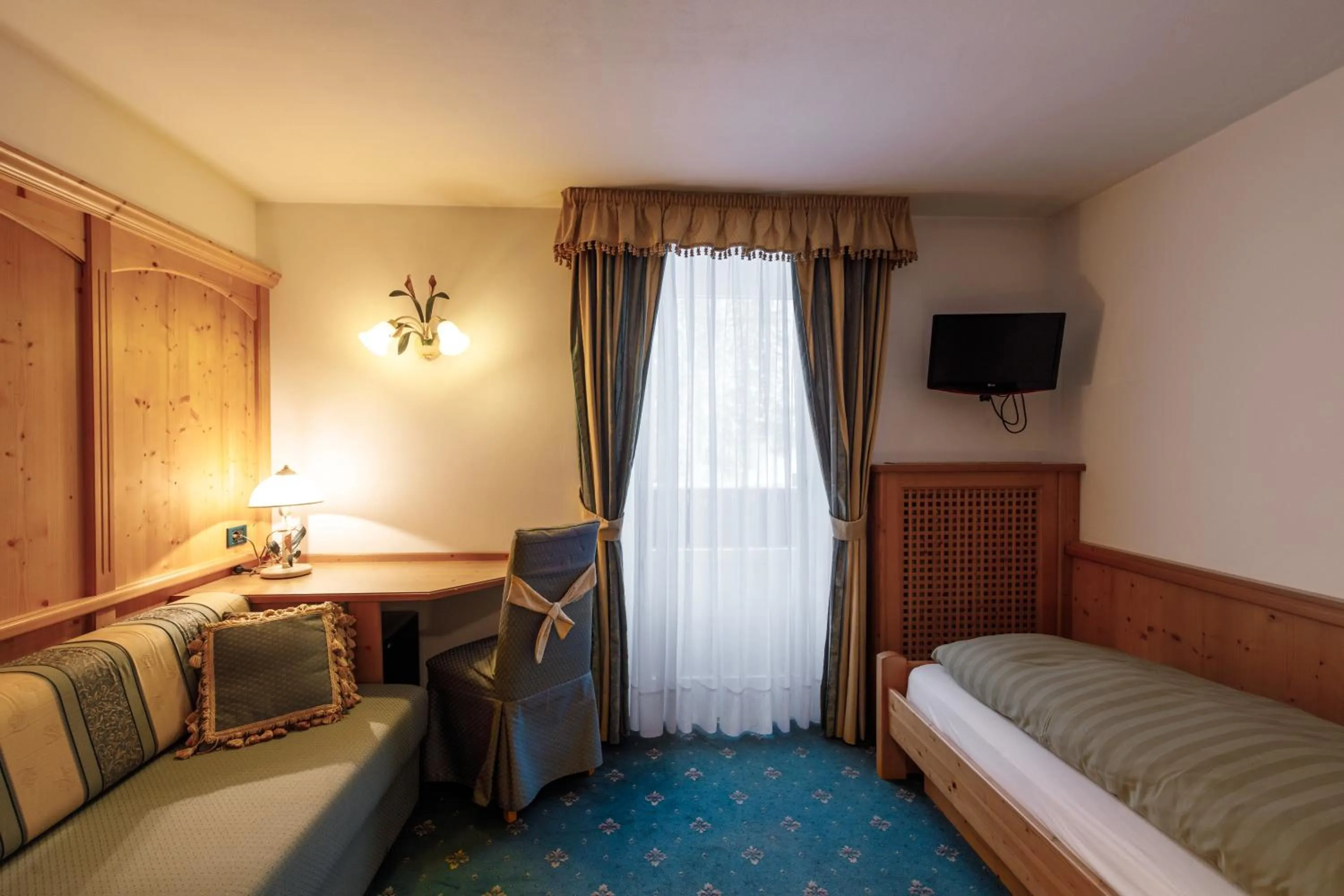 Bedroom, Bed in Sayonara Nature & Wellness Hotel