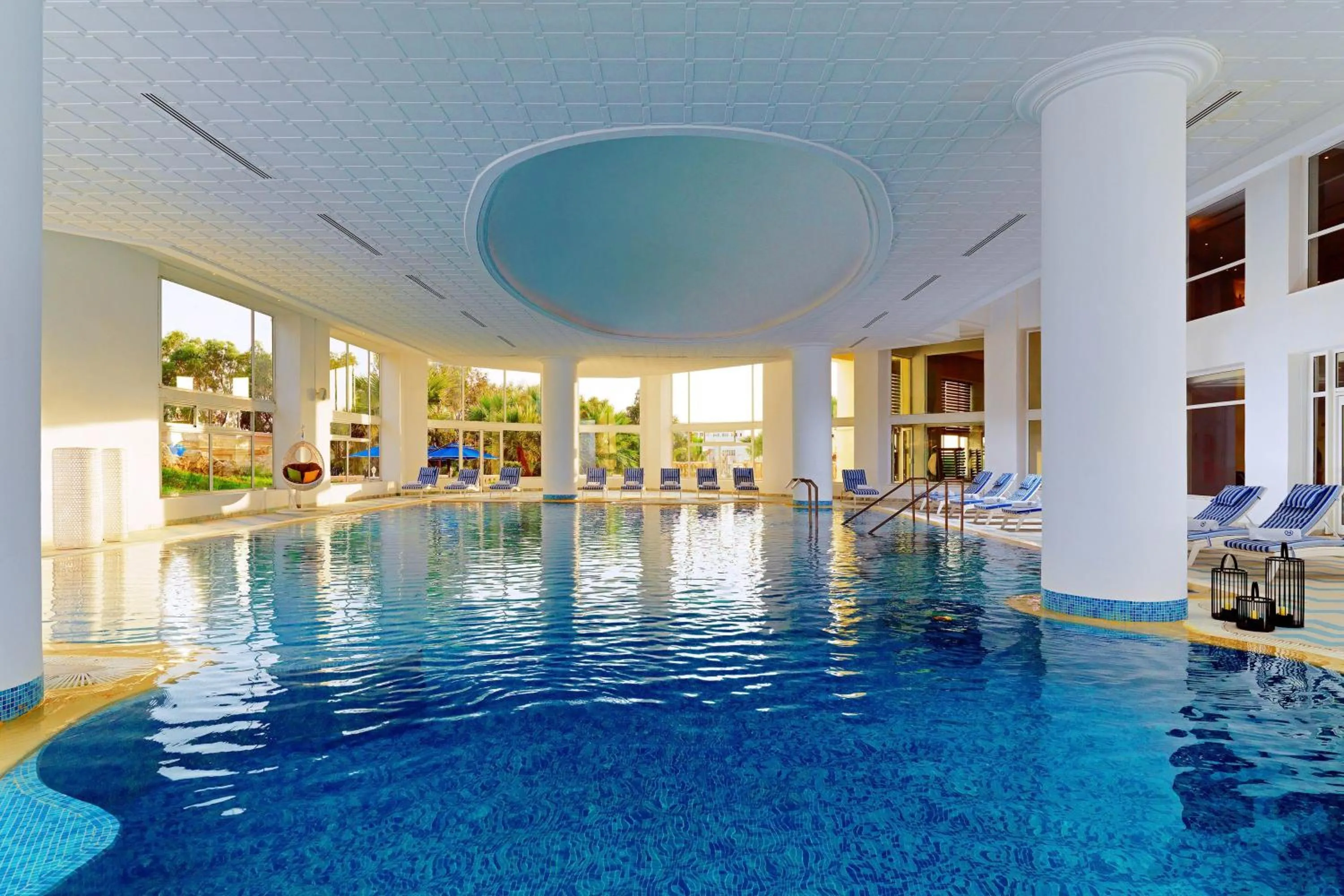 Swimming pool in Sheraton Tunis Hotel