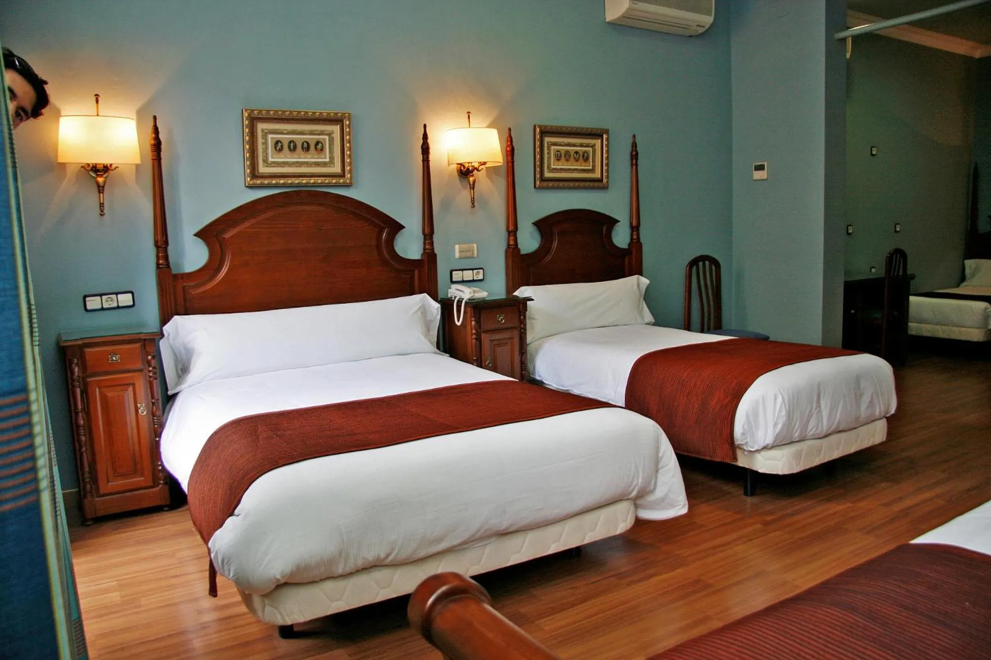 Photo of the whole room, Bed in Hostal Victoria II