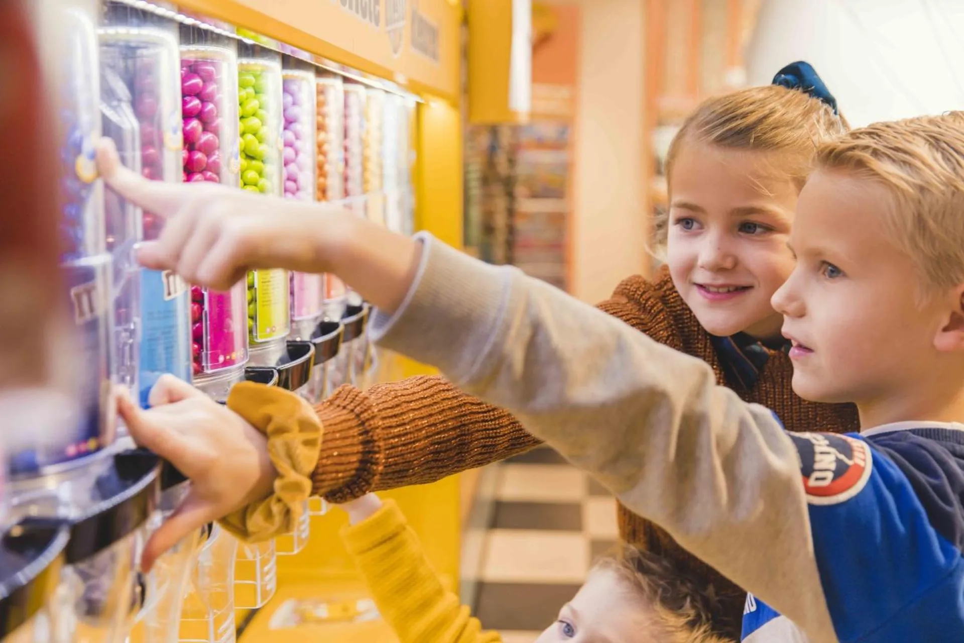 children in Vakantiepark Slagharen