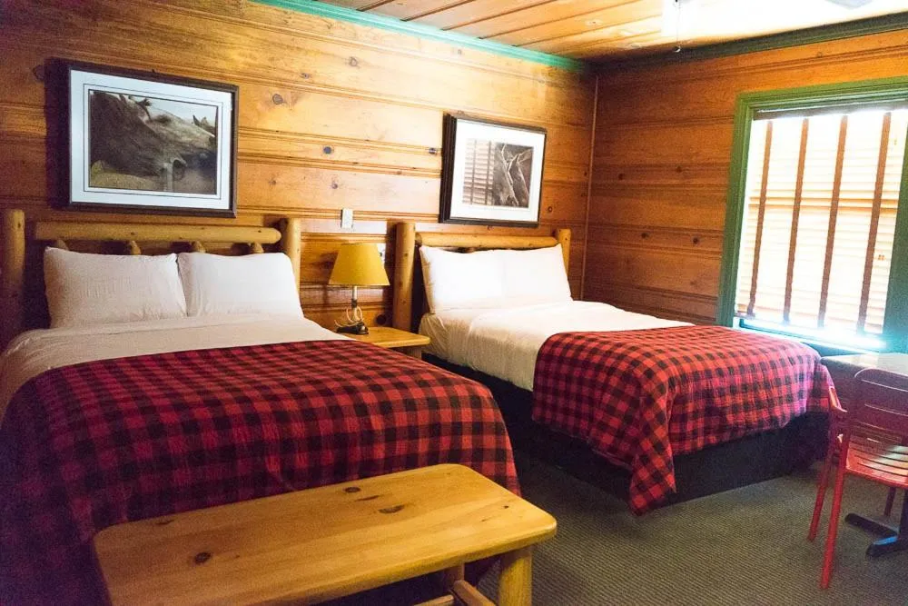 Bedroom, Bed in Shaver Lake Village Hotel
