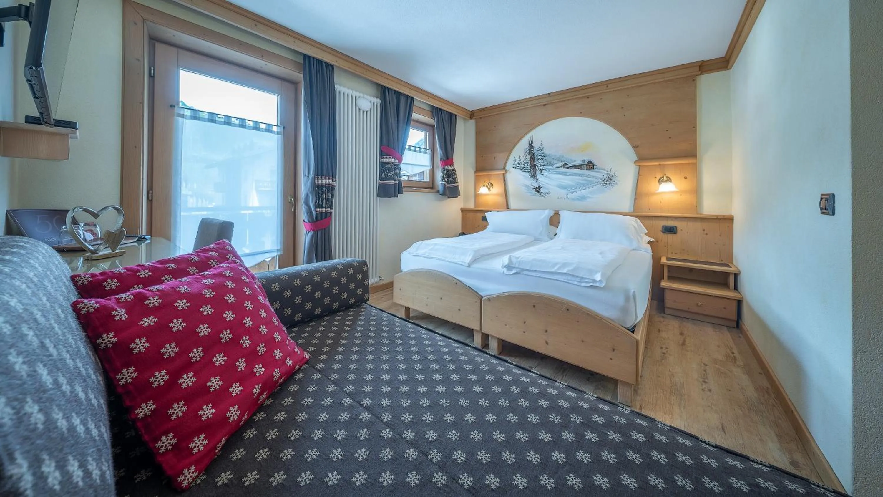 Bedroom, Bed in Hotel Crosal