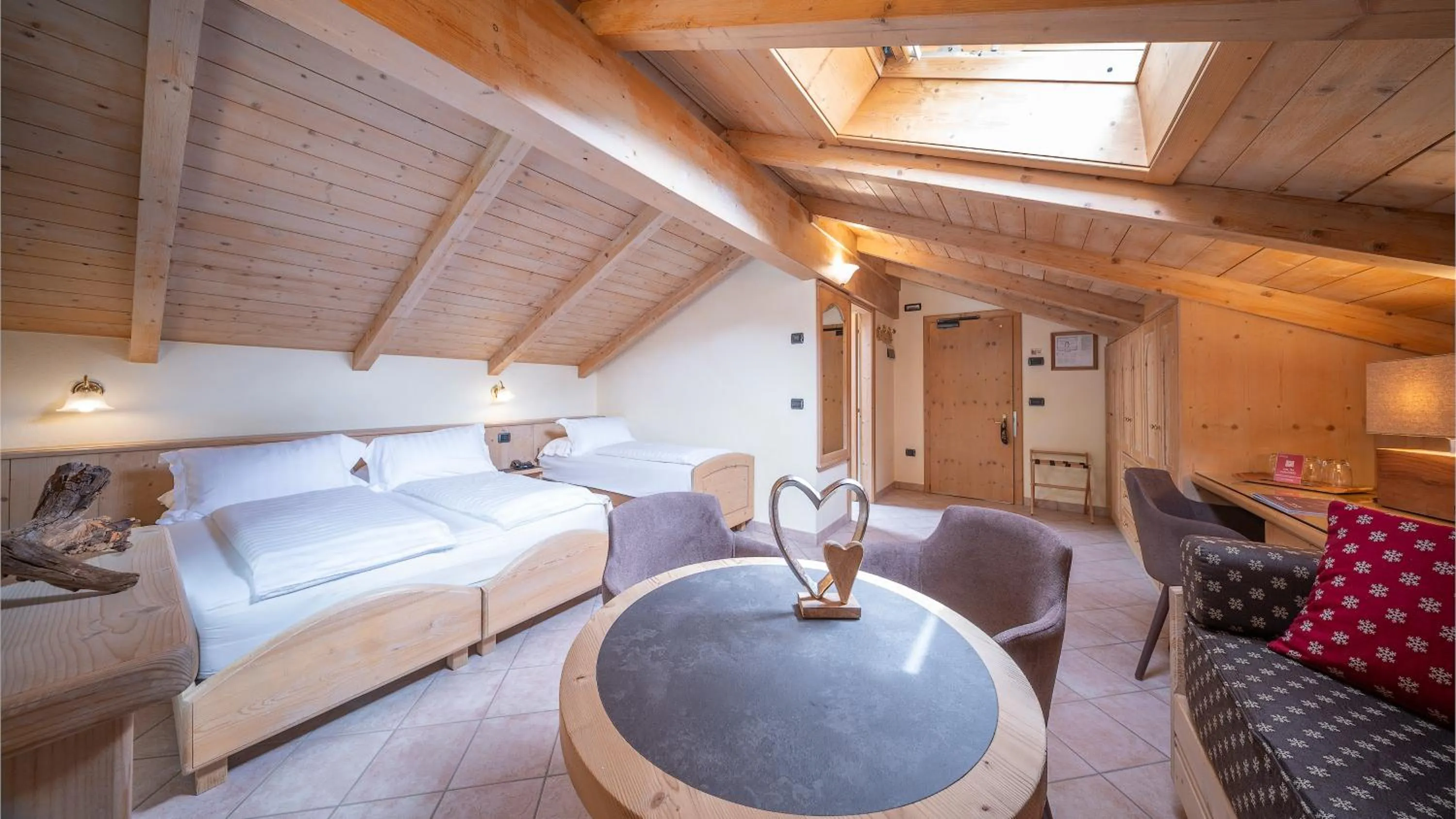 Bedroom, Bed in Hotel Crosal