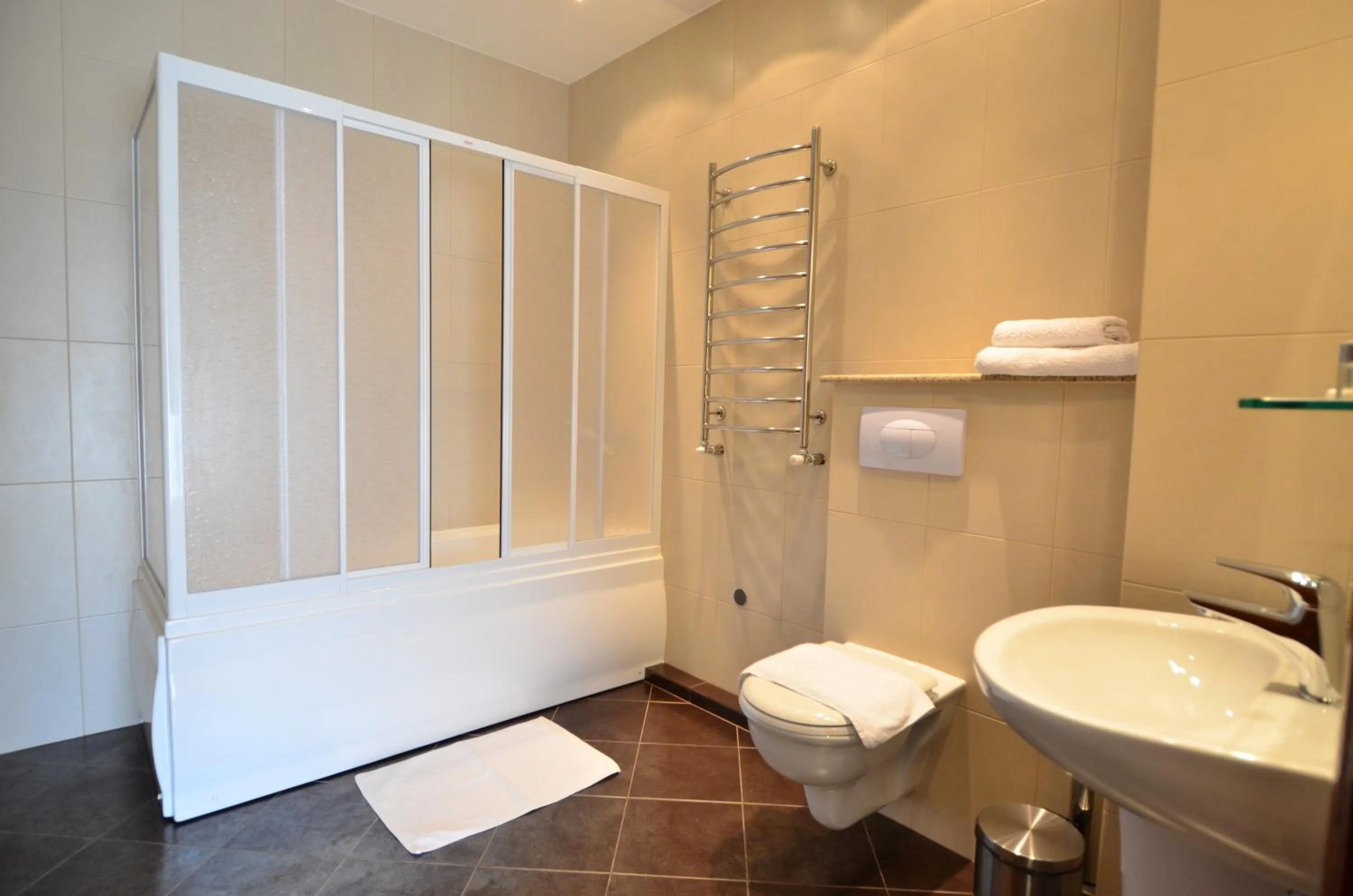 Bath in Platinum Hotel