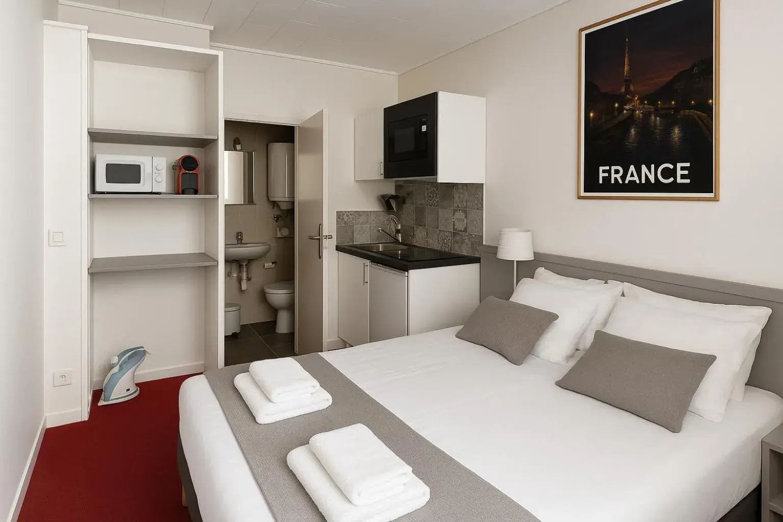 Double Room with Kitchenette in Hôtel du Parc Montsouris Double Room with Kitchenette in Hôtel du Parc Montsouris