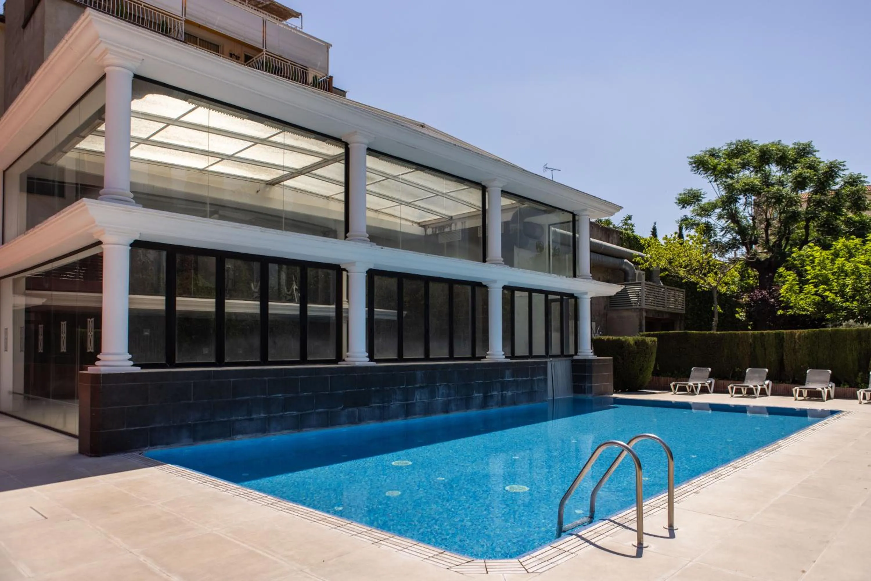 Swimming pool in RVHotels Broquetas Spa Termal