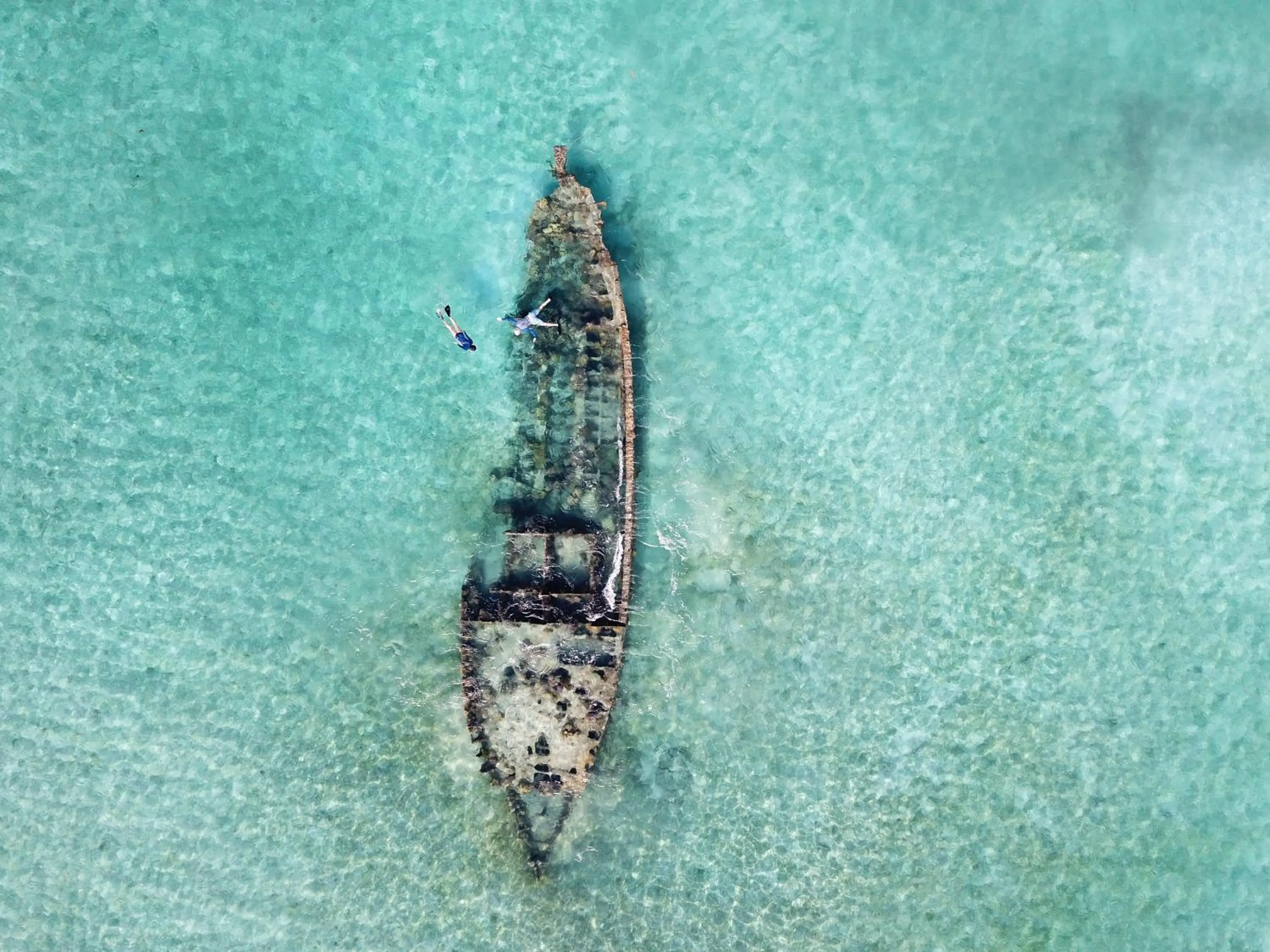Snorkeling in Dryft Darocotan Island