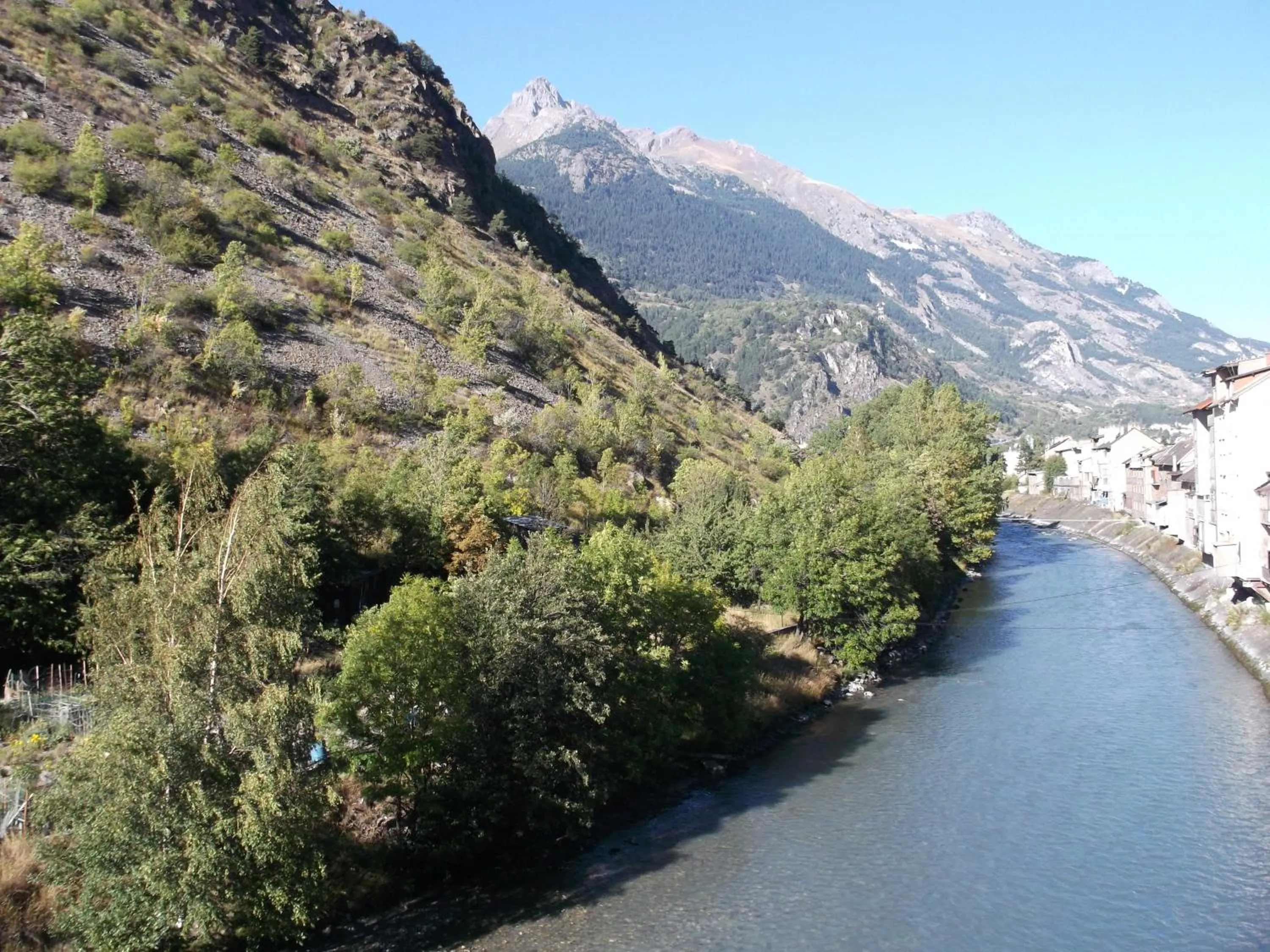 Area and facilities in Hôtel Le Commerce