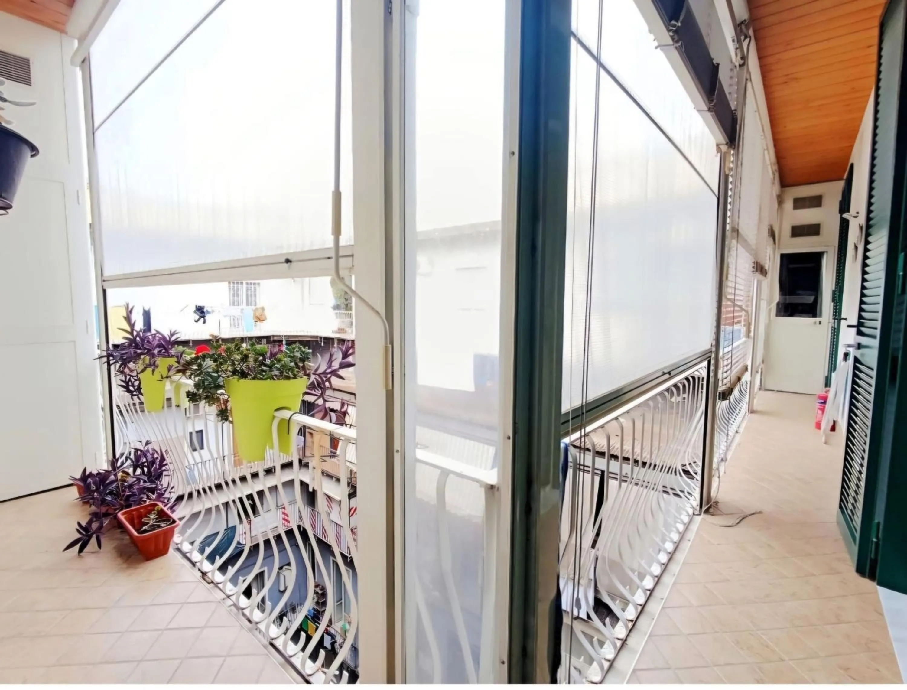 Balcony/Terrace in Metro duomo b&b