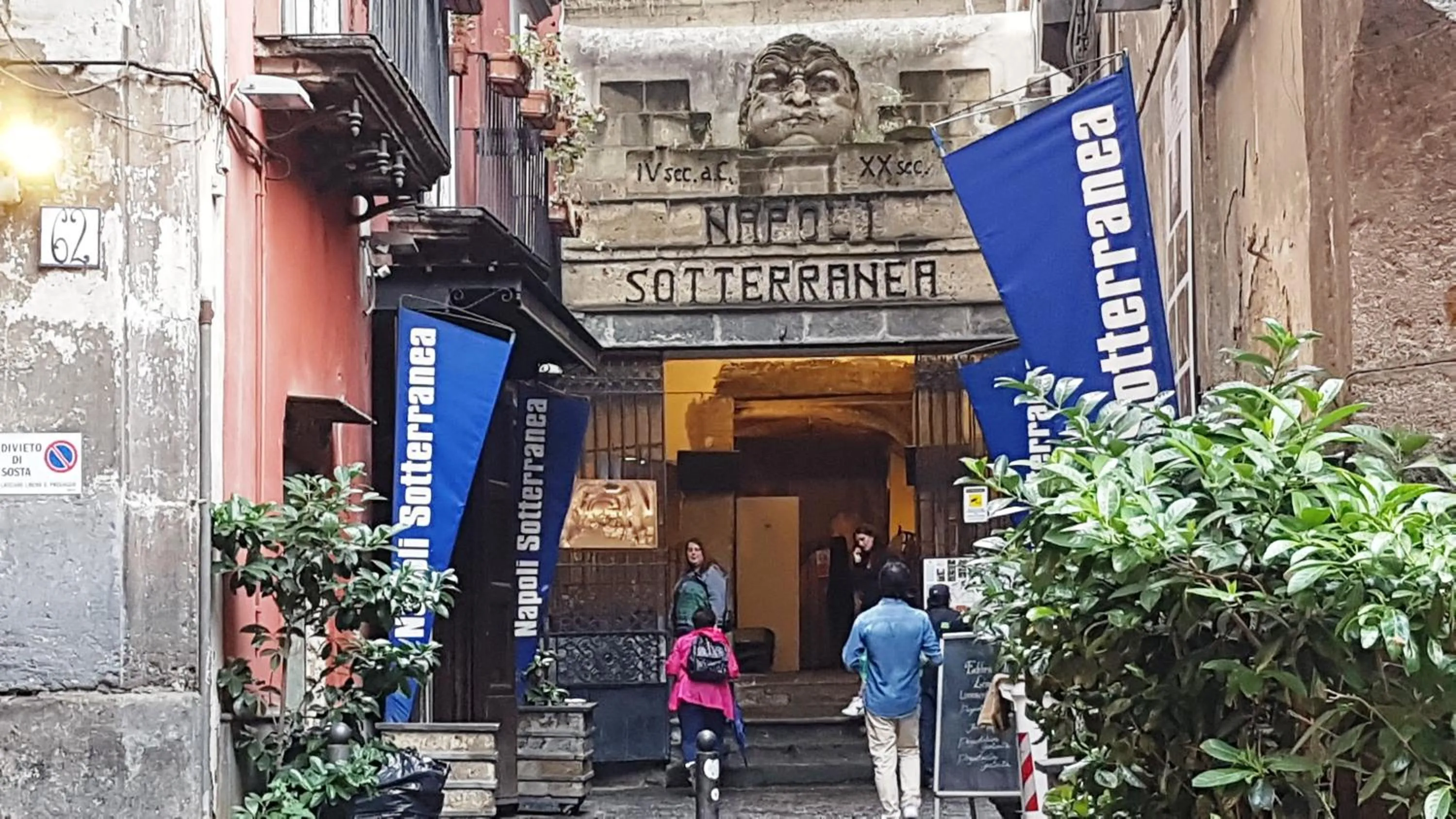 Nearby landmark in Metro duomo b&b