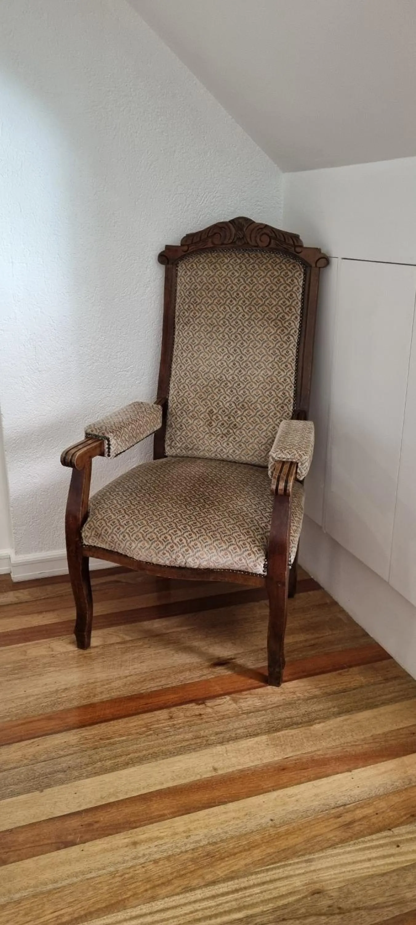 Seating area in Guest Haven Chalet Baguio Bed and Breakfast