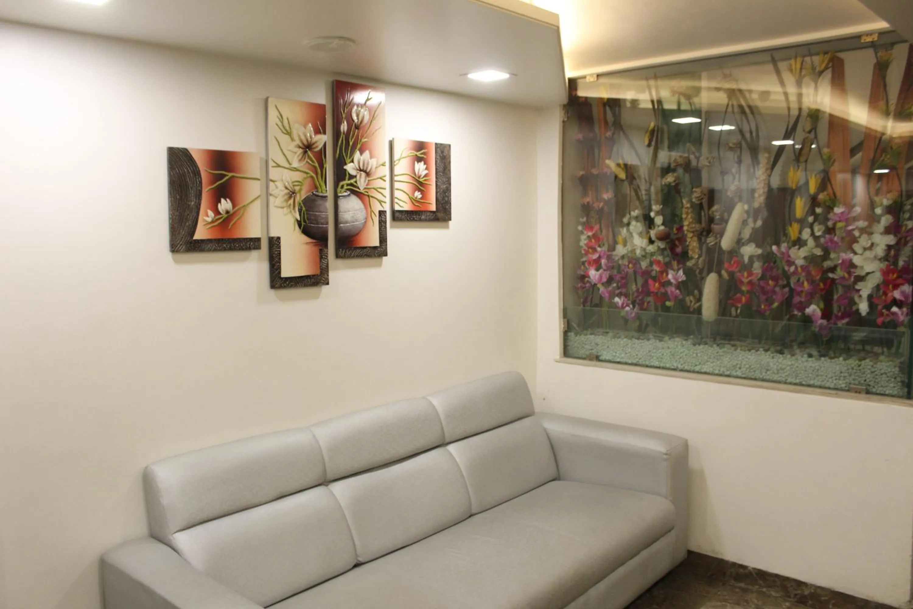 Lobby or reception in Choice Classic Hotel