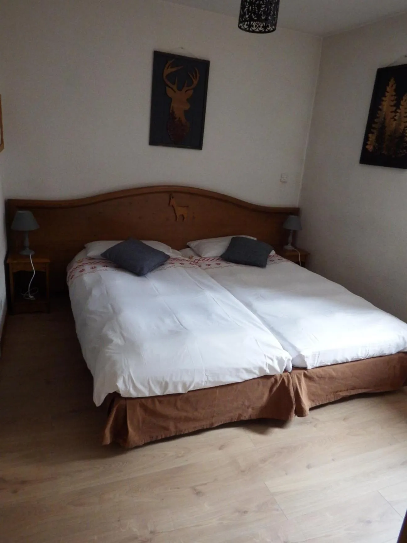 Bed in Auberge du Pont de l'Alp