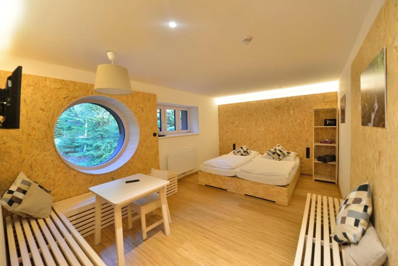 Photo of the whole room, Bed in Montanie Resort