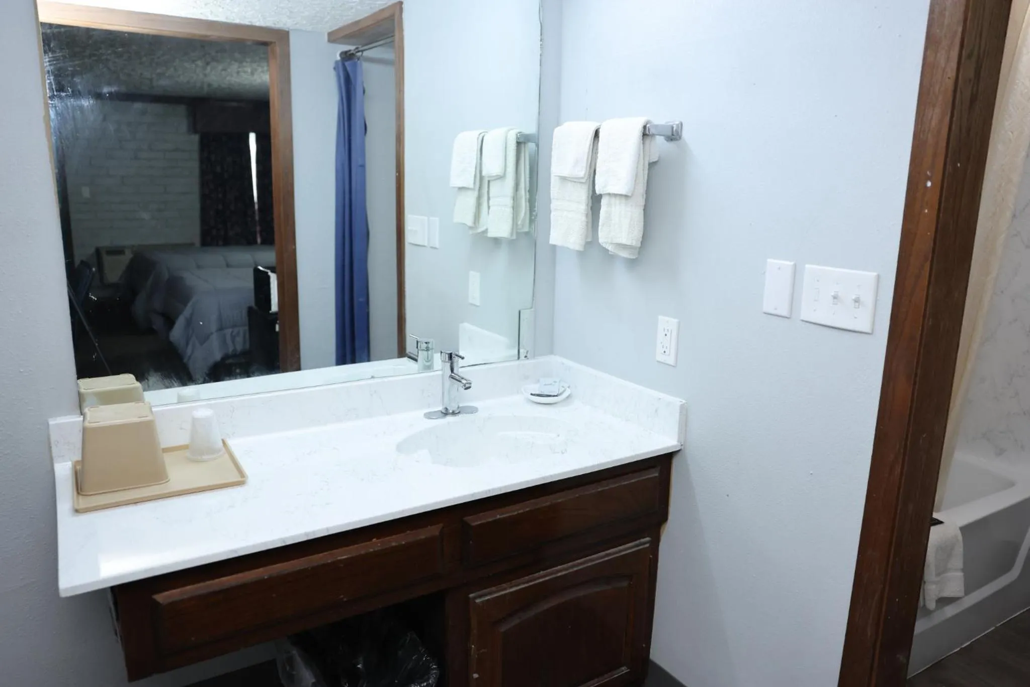 Bathroom in Rittiman Inn and Suites