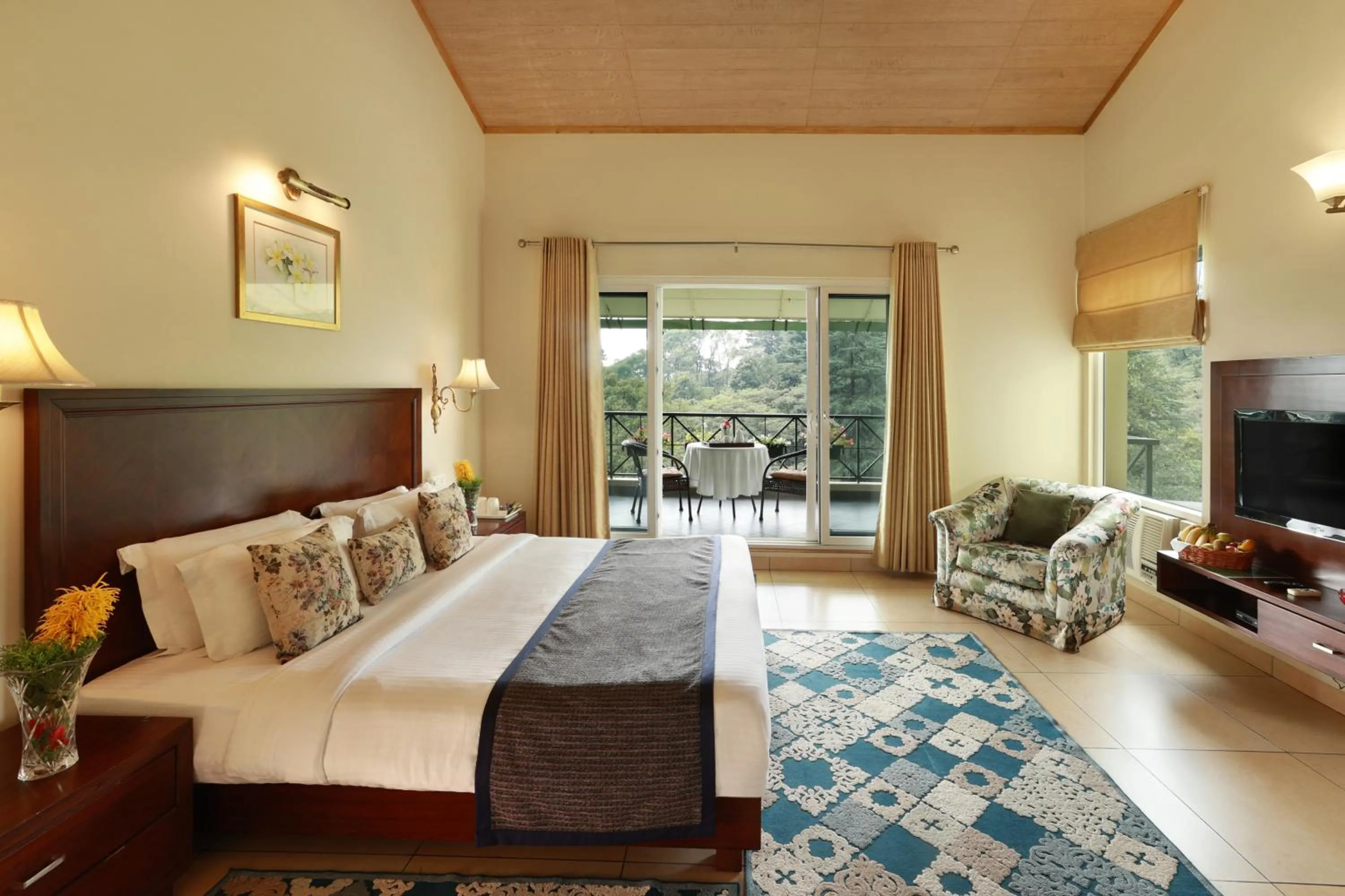 Bedroom, Bed in Lamrin Norwood Green Palampur, Himachal Pradesh