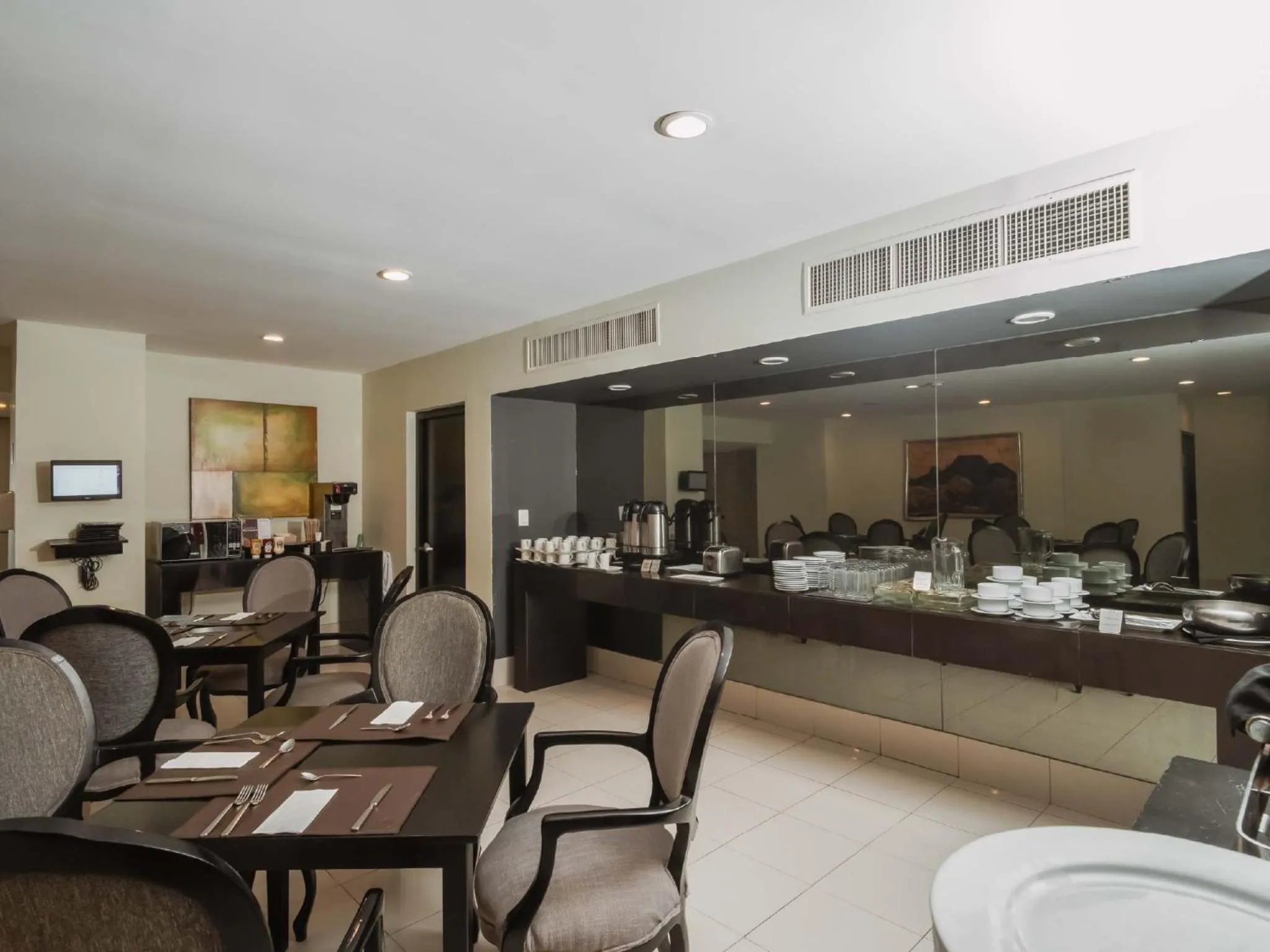 Restaurant/places to eat in HS HOTSSON Smart Value Tampico