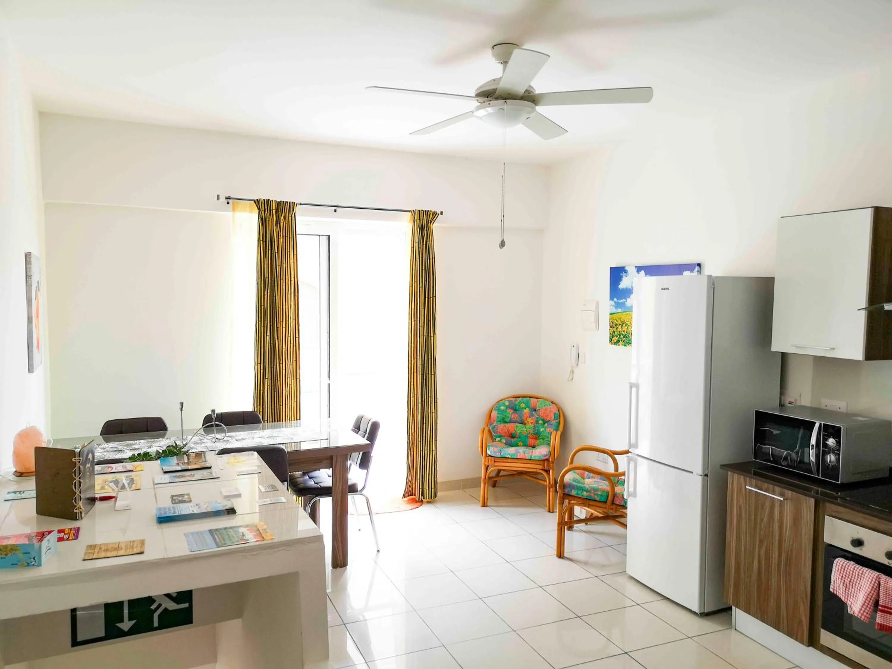 Kitchen or kitchenette in All Nations Holiday Home