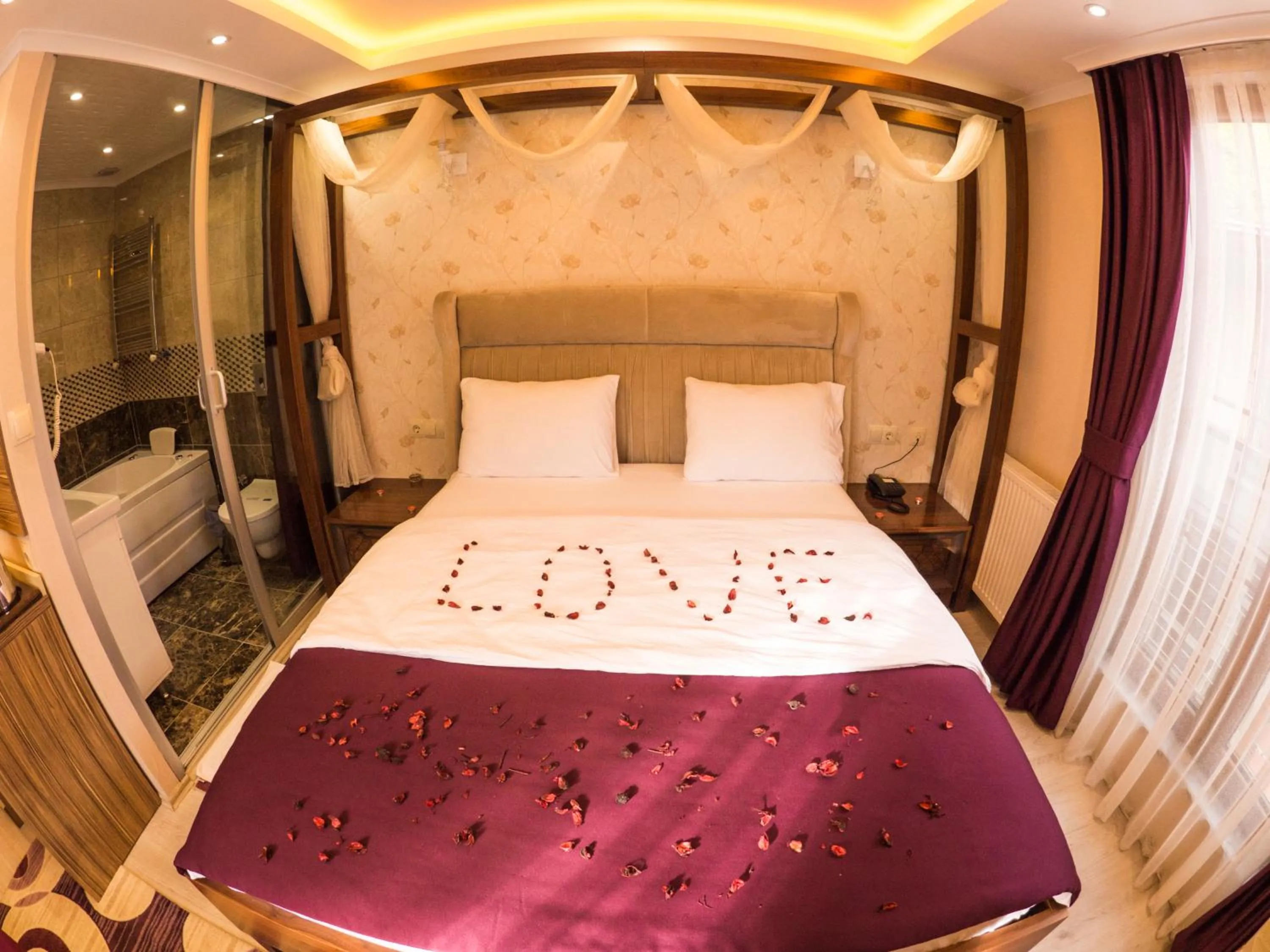 Bed in Elif Inan Hotel