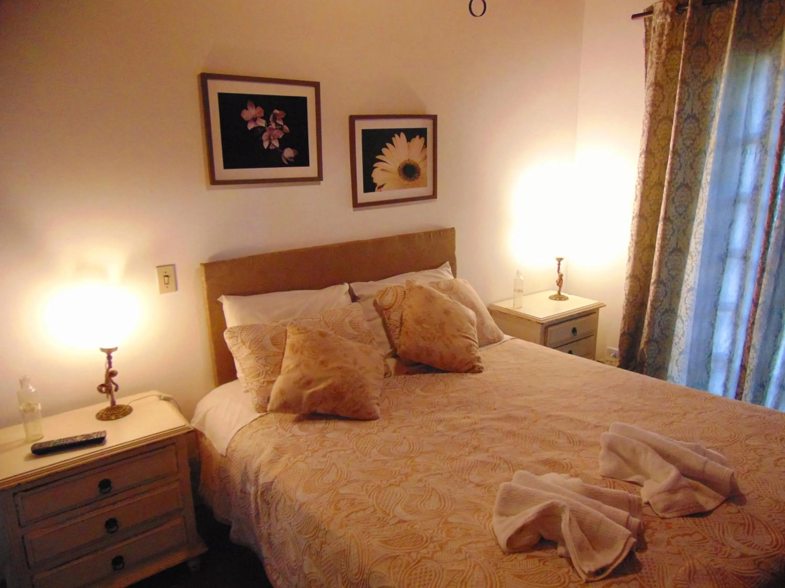 Bedroom, Bed in Pousada Village Por do Sol by Concavus