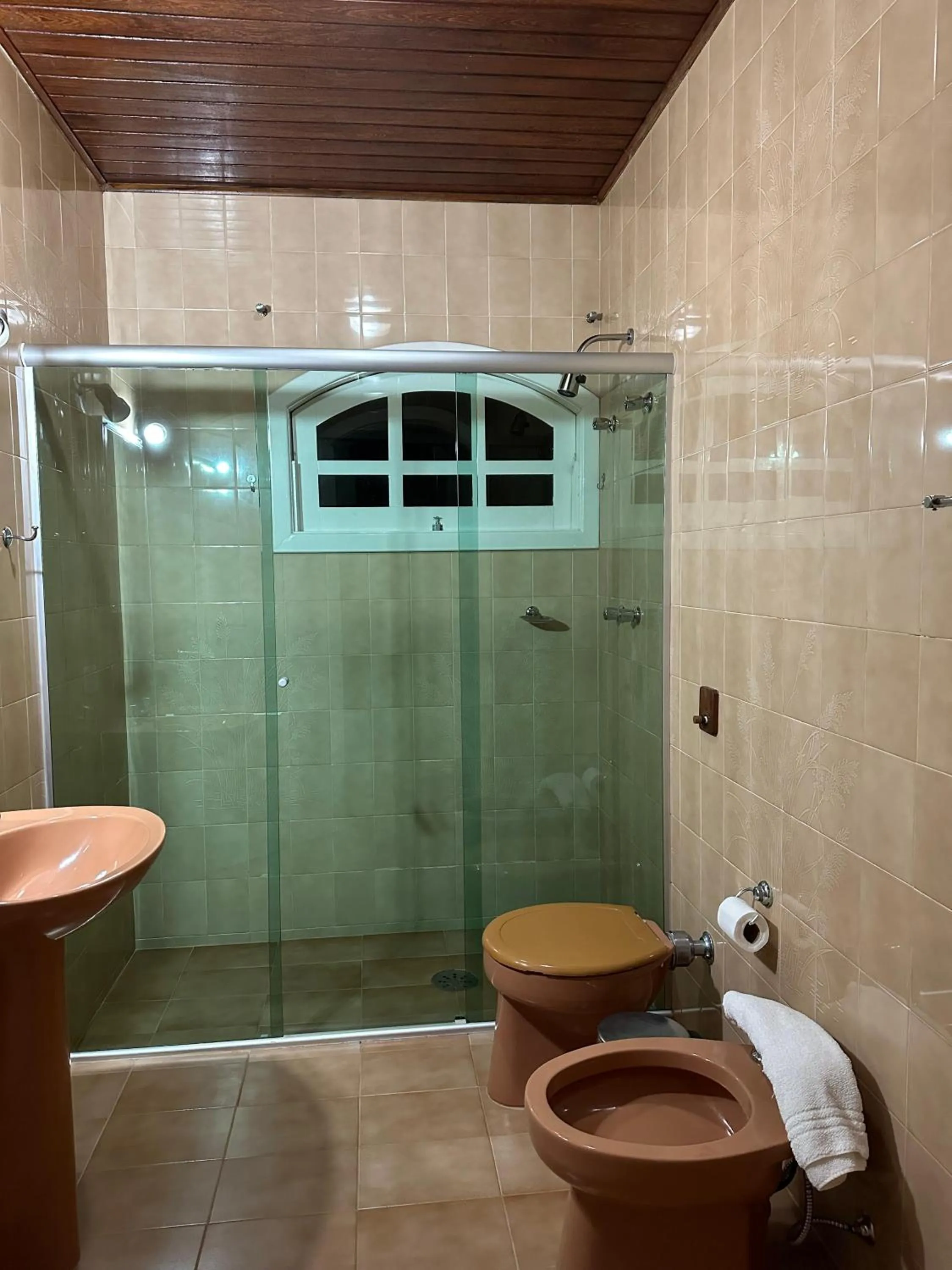 Bathroom in Pousada Village Por do Sol by Concavus