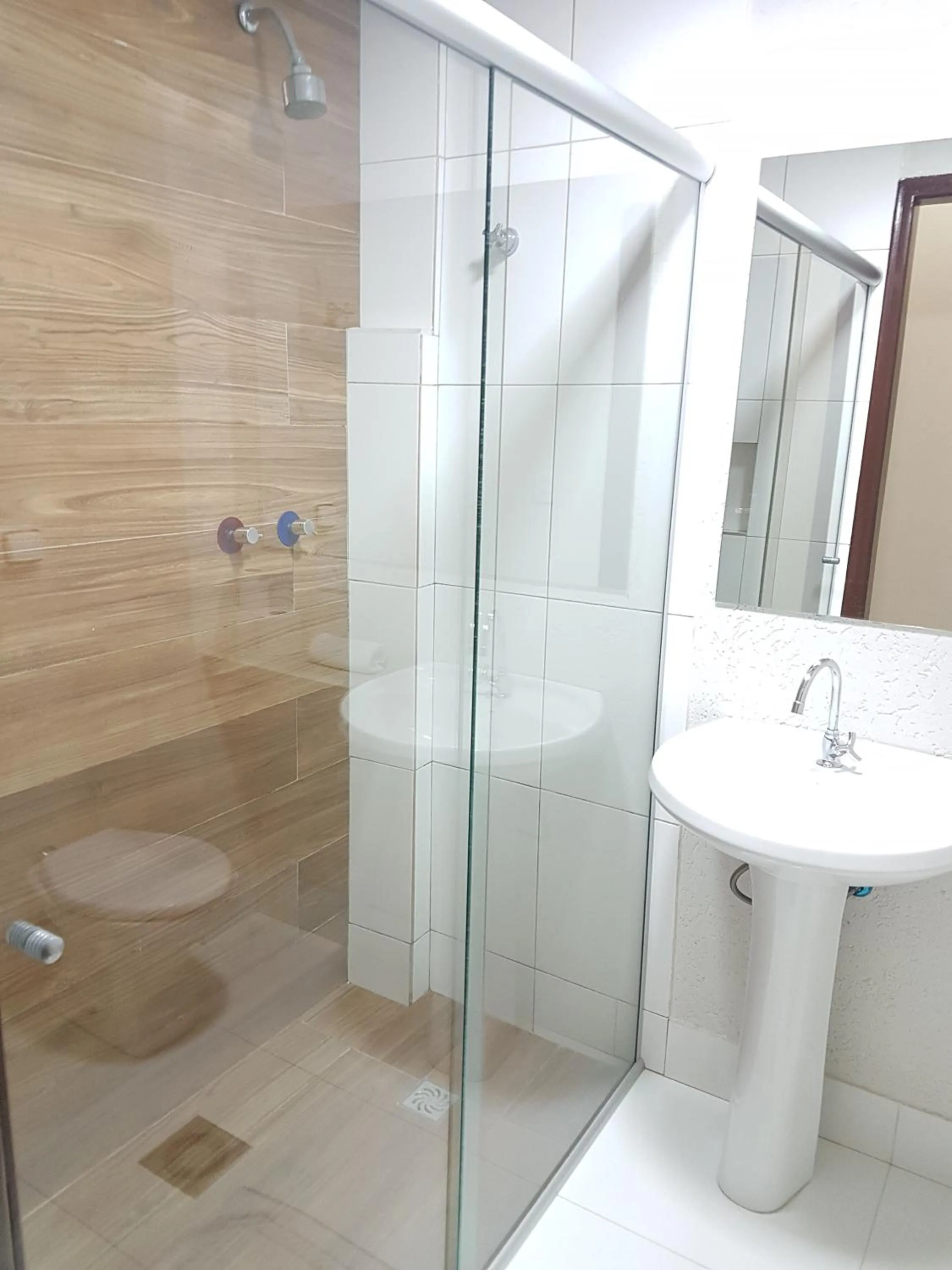 Bathroom in Hotel Astória Maringá