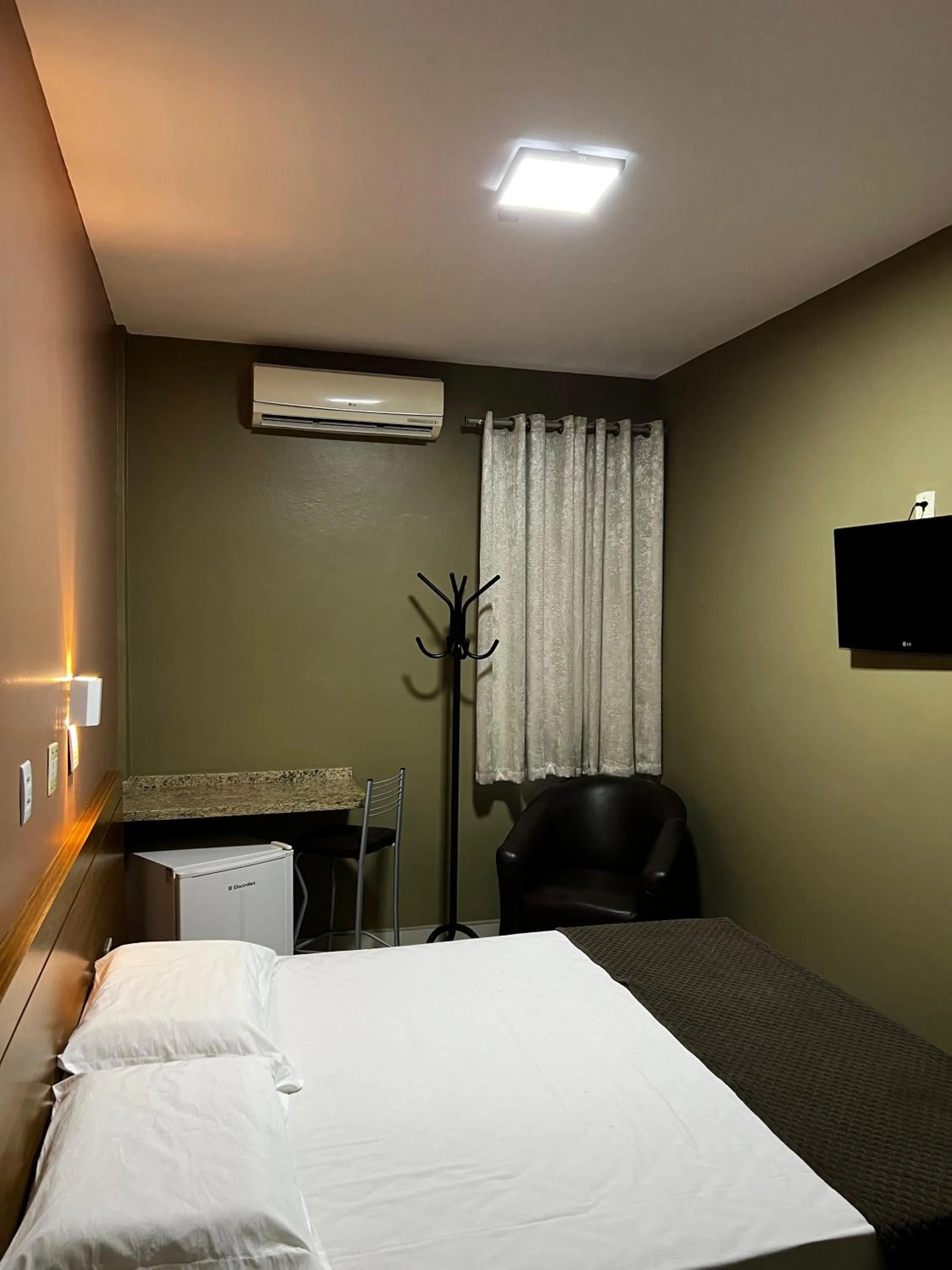 Bed in Hotel Astória Maringá