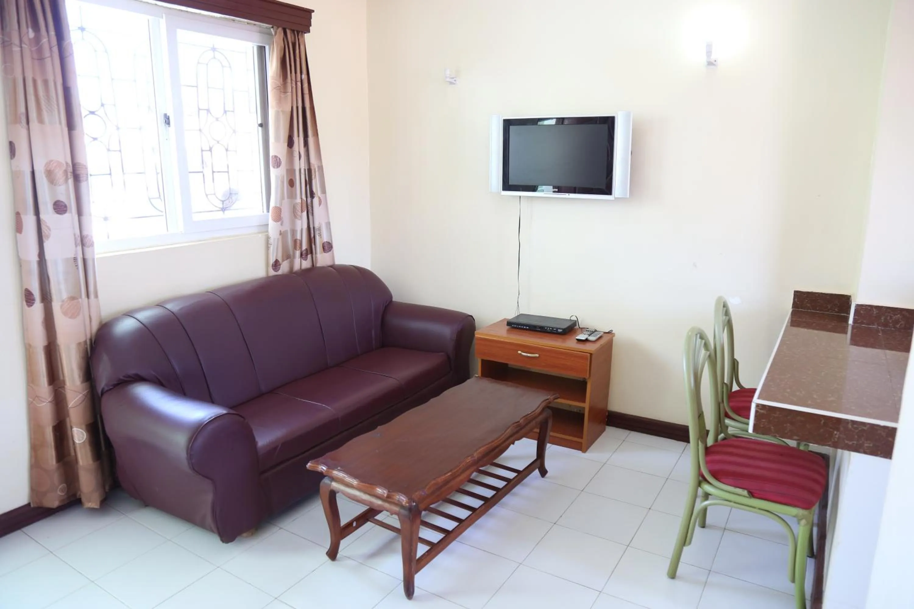 Living room in Prestige Leisure Hotel