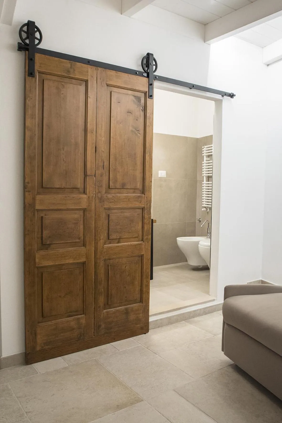 Toilet, Bed in Palazzo Montemurro